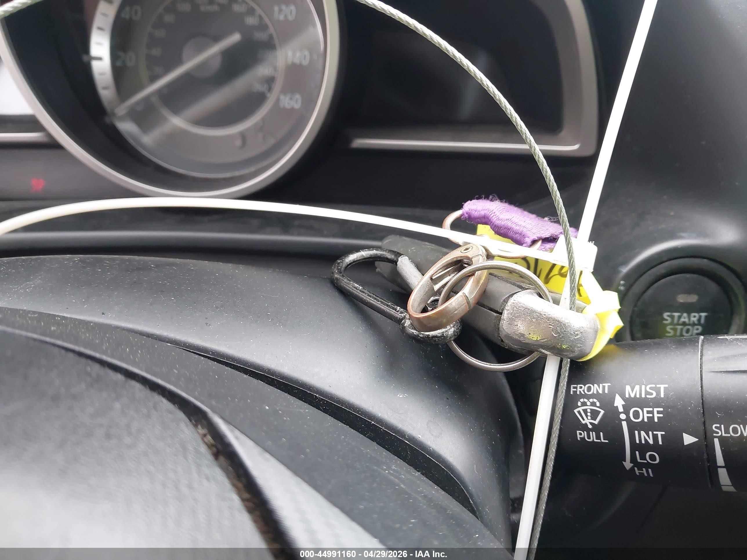 2014 Mazda Mazda3 I Sport Серый vin: JM1BM1U70E1116729
