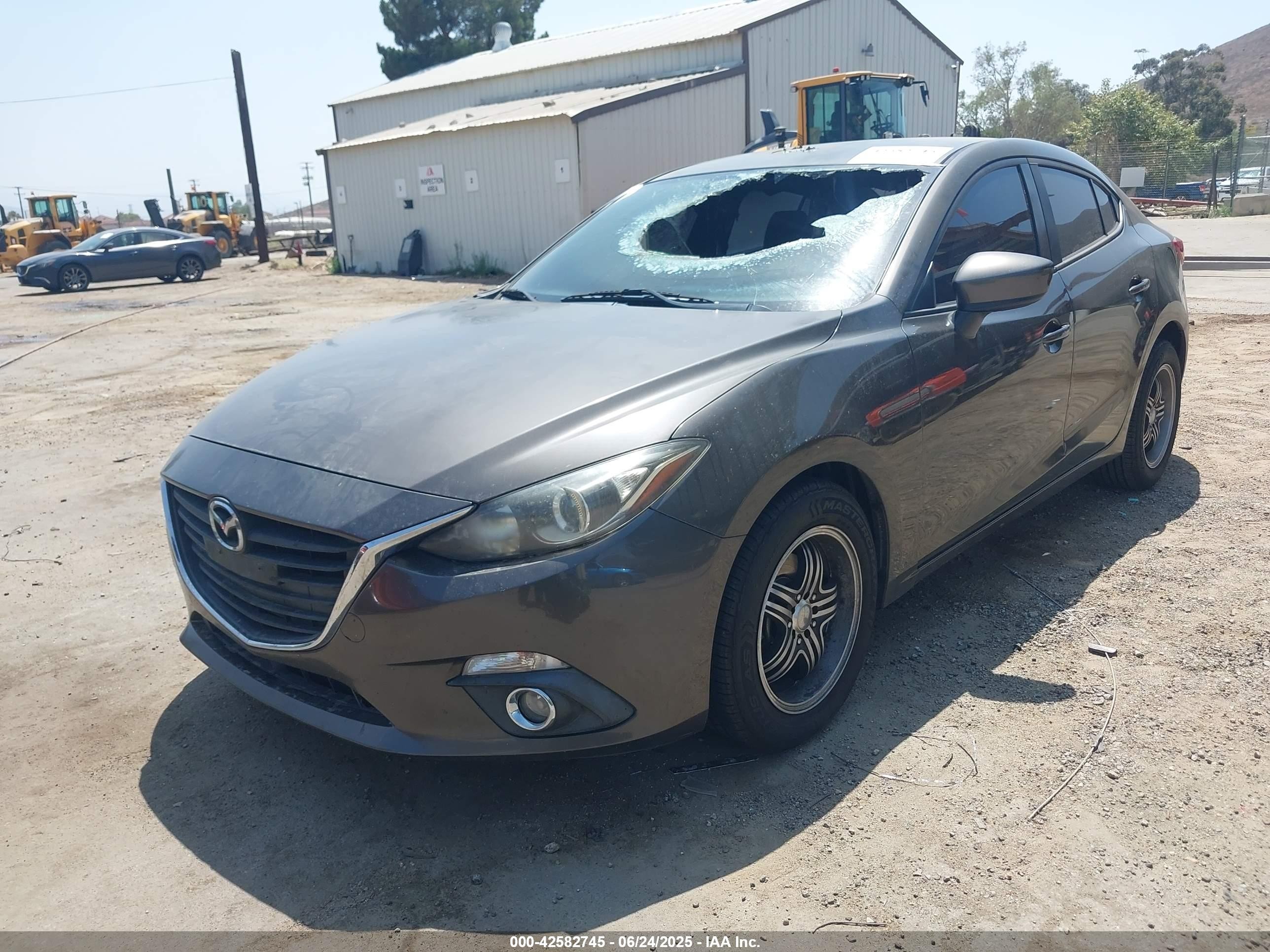 2014 Mazda Mazda3   Серый vin: JM1BM1U70E1139945