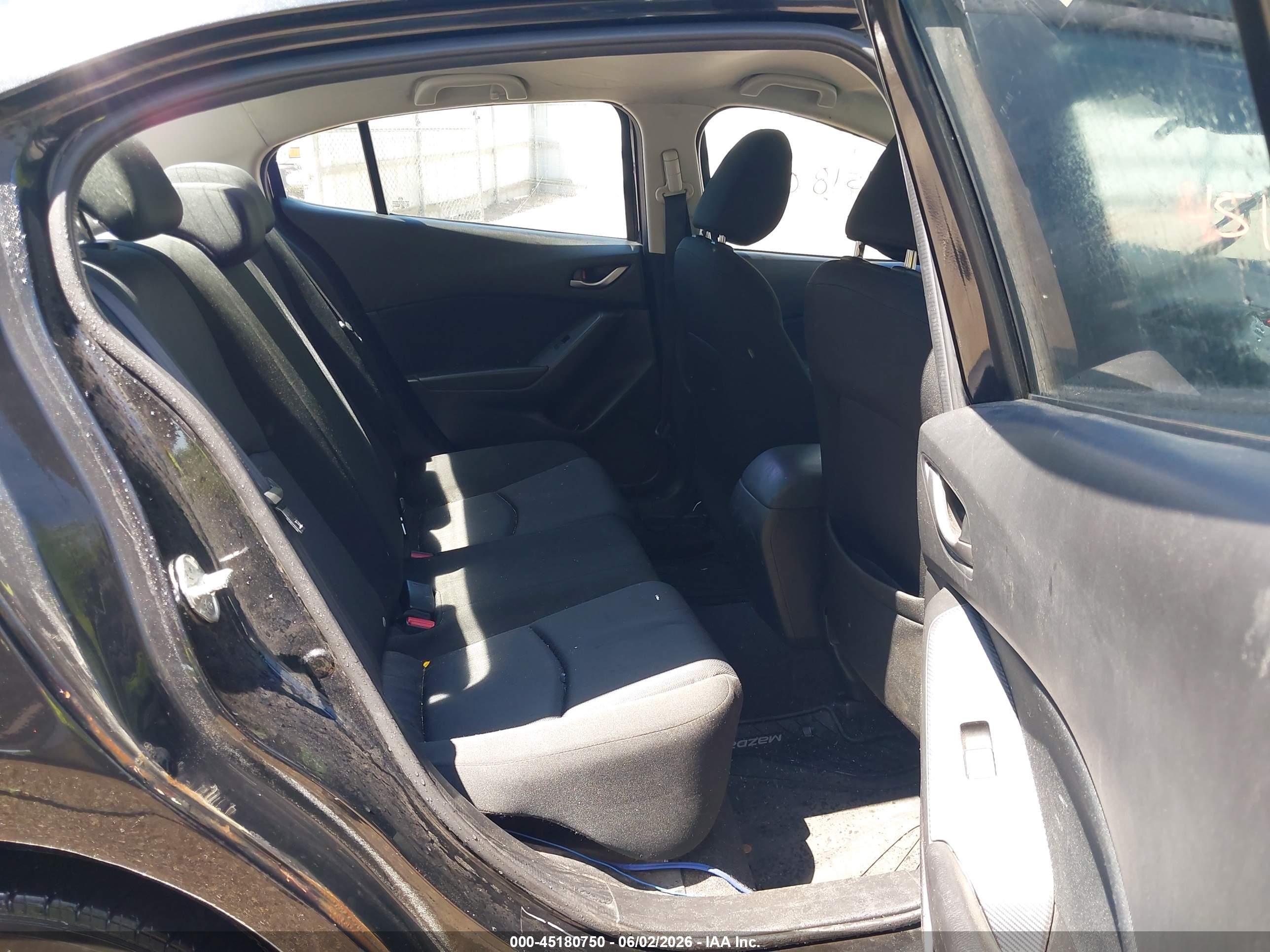 2014 Mazda Mazda3 I Sport Черный vin: JM1BM1U70E1185307