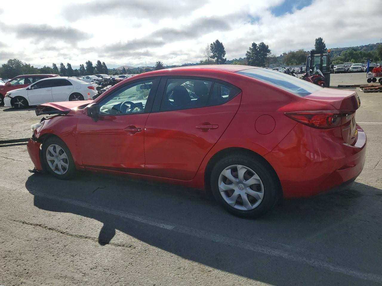 2014 Mazda 3 Sport Red vin: JM1BM1U71E1139842