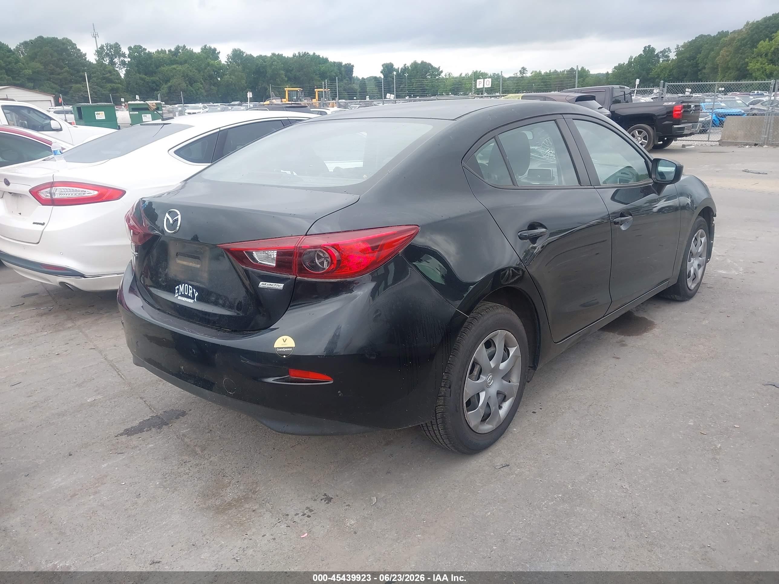2014 Mazda Mazda3 I Sport Black vin: JM1BM1U71E1157127