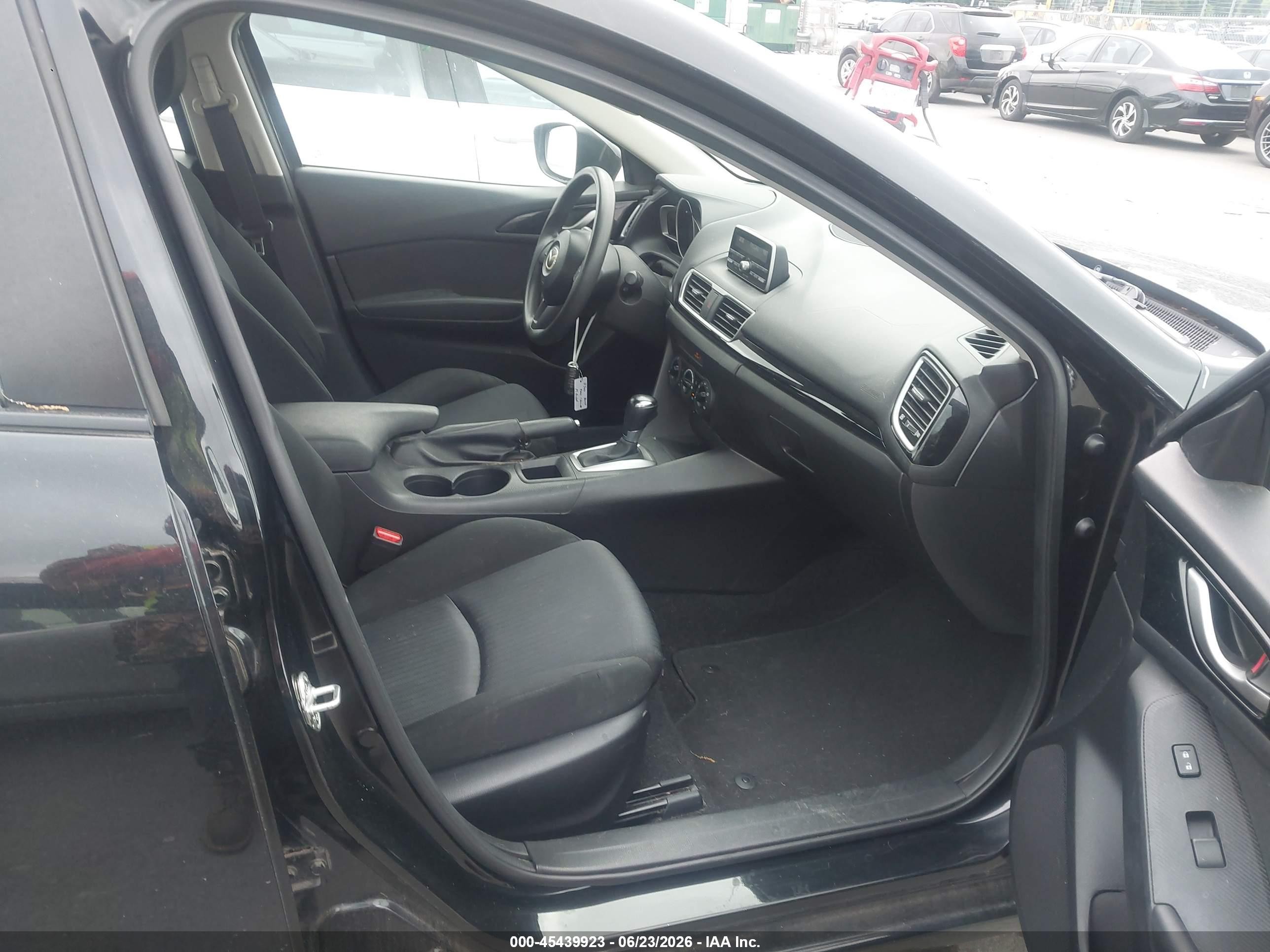 2014 Mazda Mazda3 I Sport Black vin: JM1BM1U71E1157127