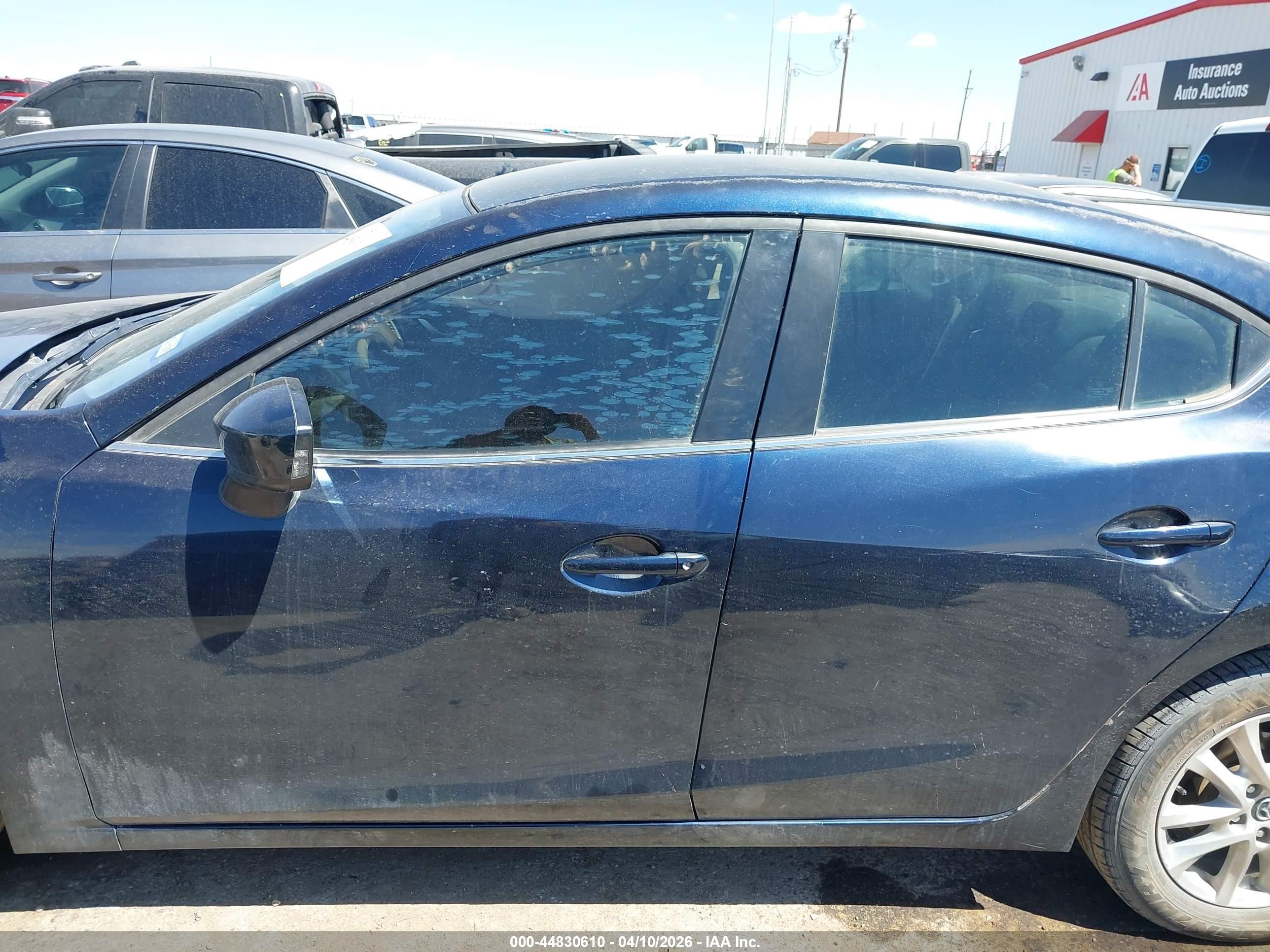 2016 Mazda Mazda3 I Sport Navy vin: JM1BM1U71G1310026