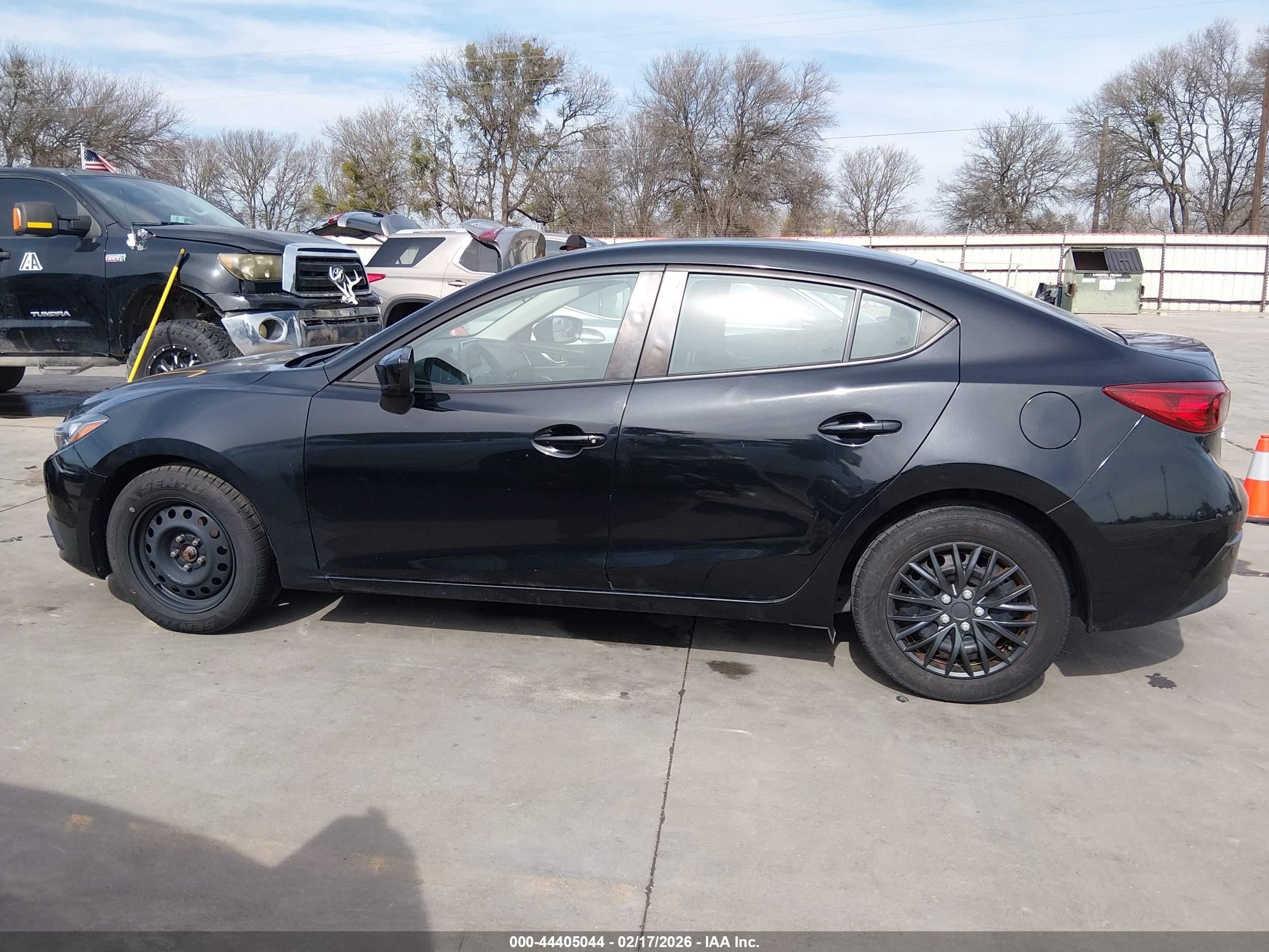 2015 Mazda Mazda3 I Sport Black vin: JM1BM1U72F1221189