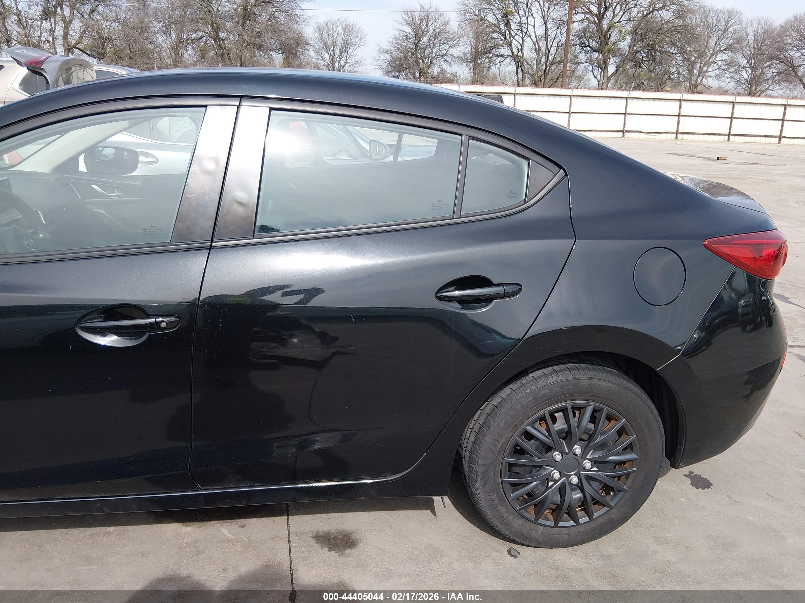 2015 Mazda Mazda3 I Sport Black vin: JM1BM1U72F1221189