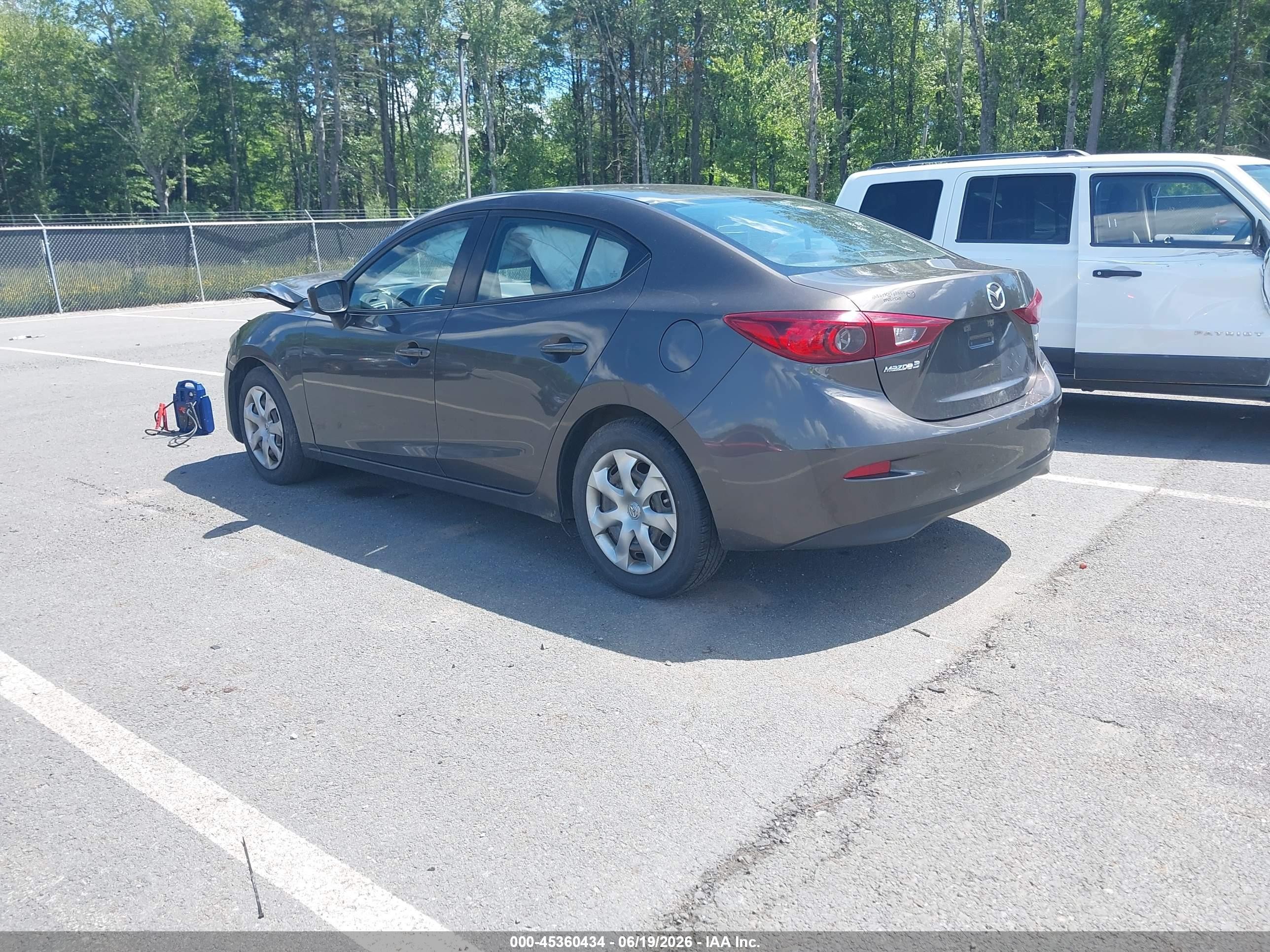 2014 Mazda Mazda3 Gray vin: JM1BM1U73E1193675