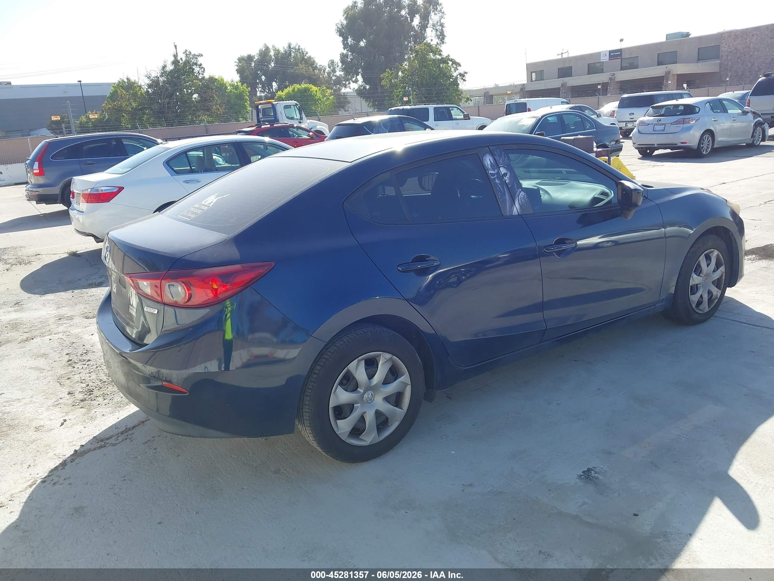 2014 Mazda Mazda3 I Sport Синий vin: JM1BM1U75E1118301