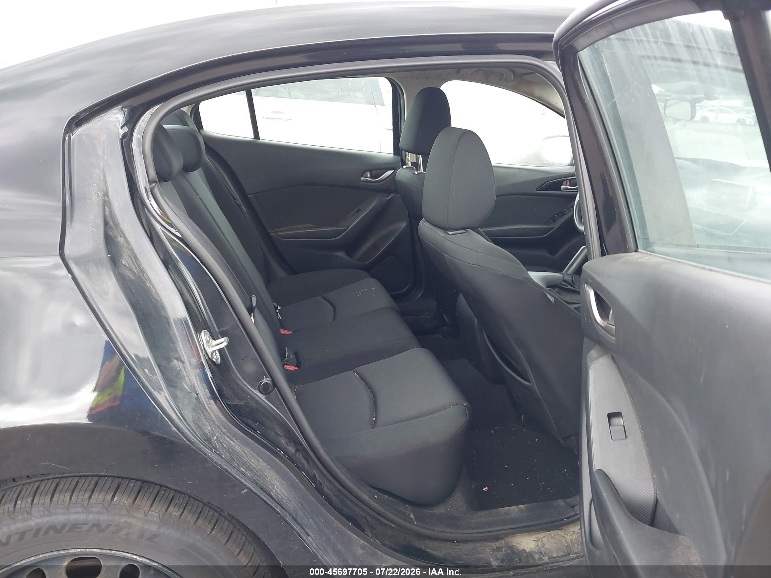 2014 Mazda Mazda3   Black vin: JM1BM1U75E1121781