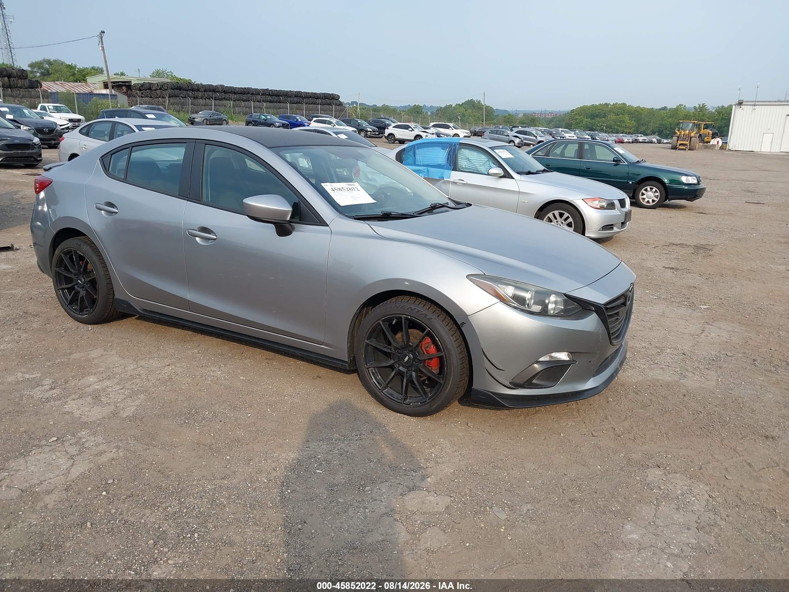 2014 Mazda Mazda3 I Sport Silver vin: JM1BM1U76E1146866