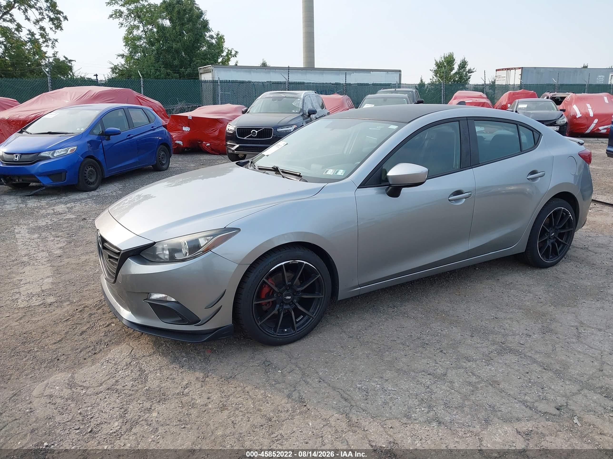 2014 Mazda Mazda3 I Sport Серебряный vin: JM1BM1U76E1146866