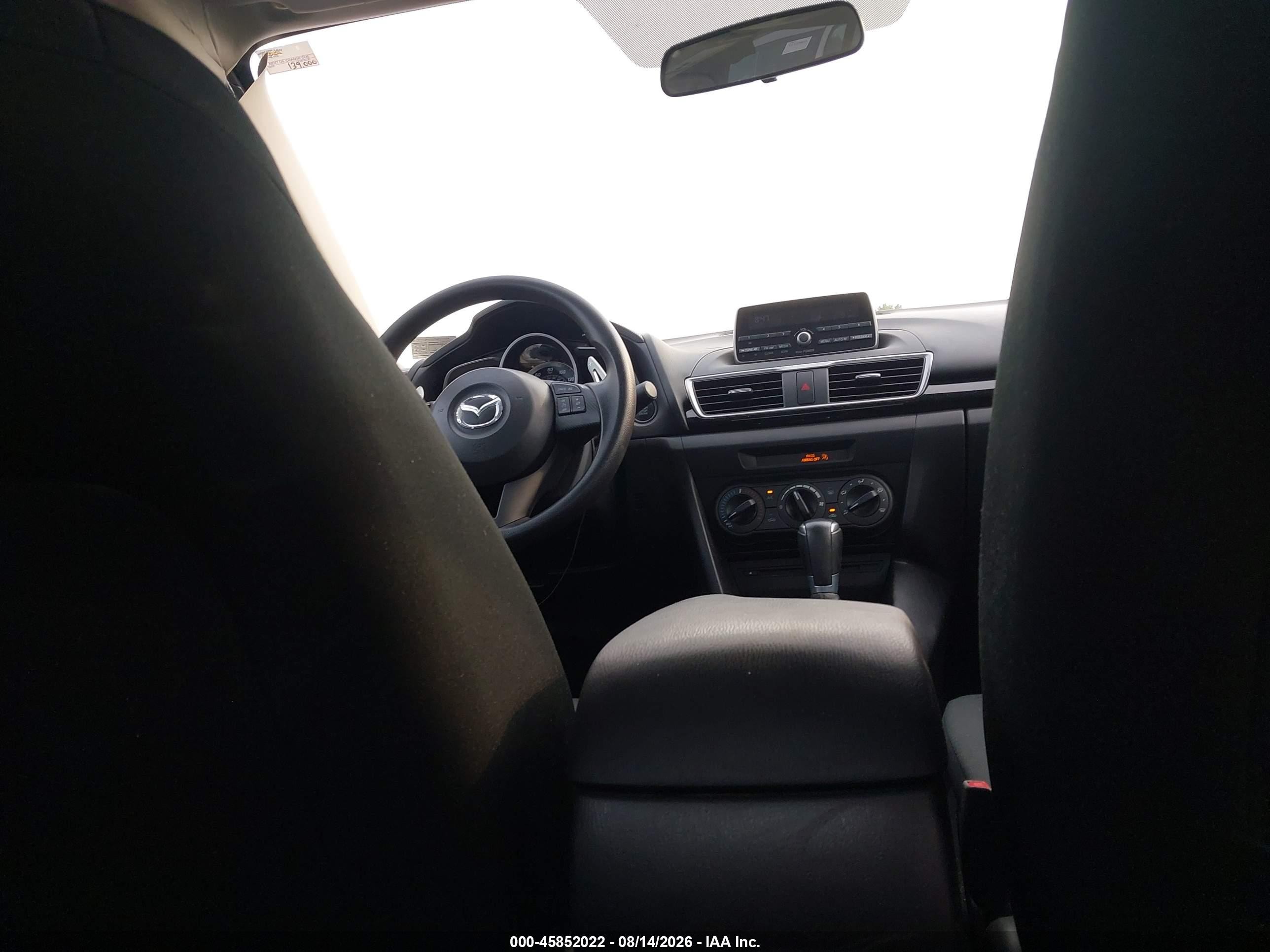 2014 Mazda Mazda3 I Sport Серебряный vin: JM1BM1U76E1146866