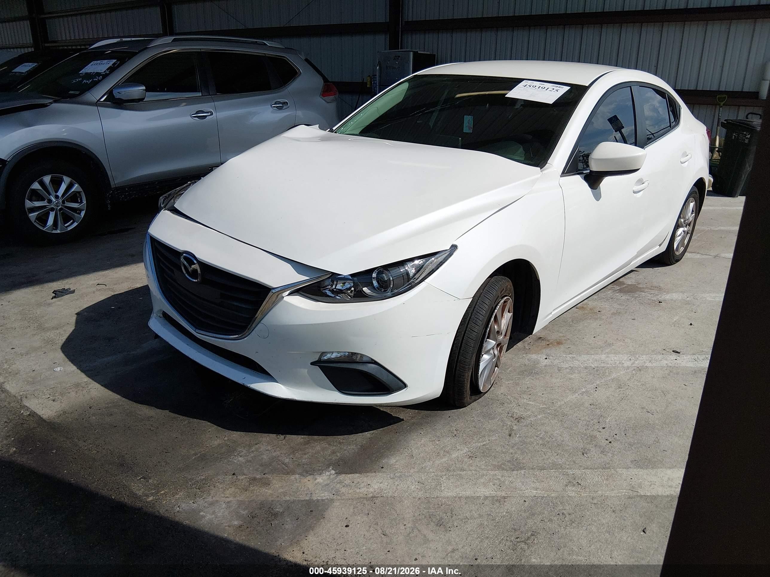 2016 Mazda Mazda3 I Sport White vin: JM1BM1U76G1328893