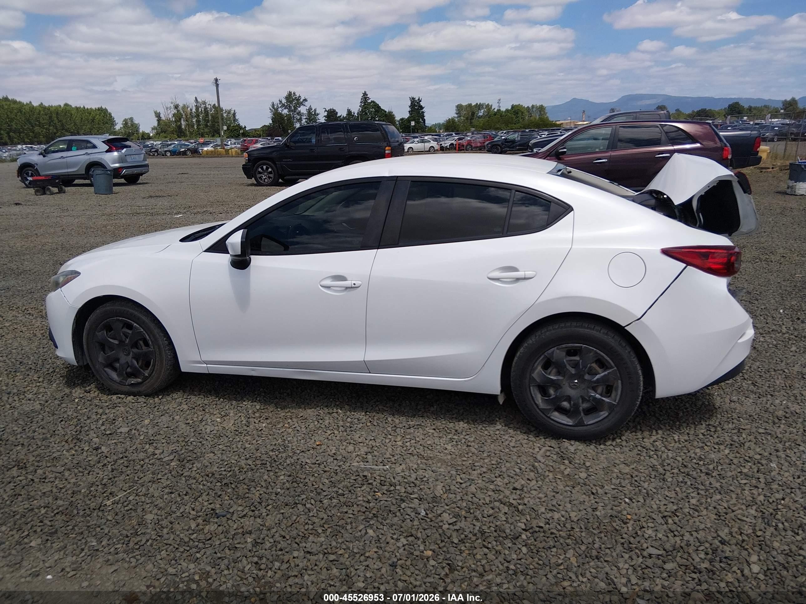 2014 Mazda Mazda3 I Sport White vin: JM1BM1U79E1176458