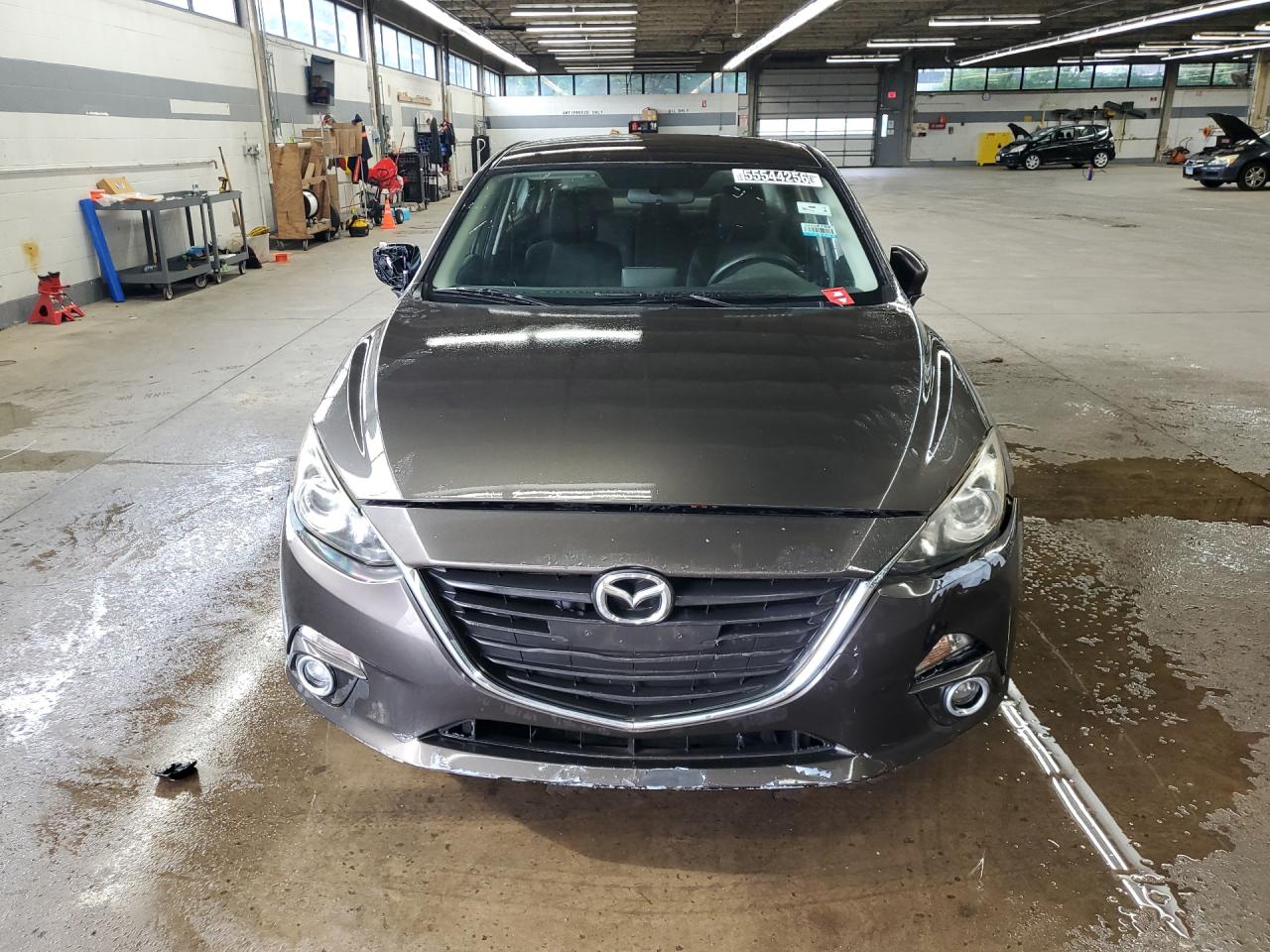 2015 Mazda 3 Серый vin: JM1BM1U79F1266484 Damage: Front Bumper, Curb Rash, > 12 Inches