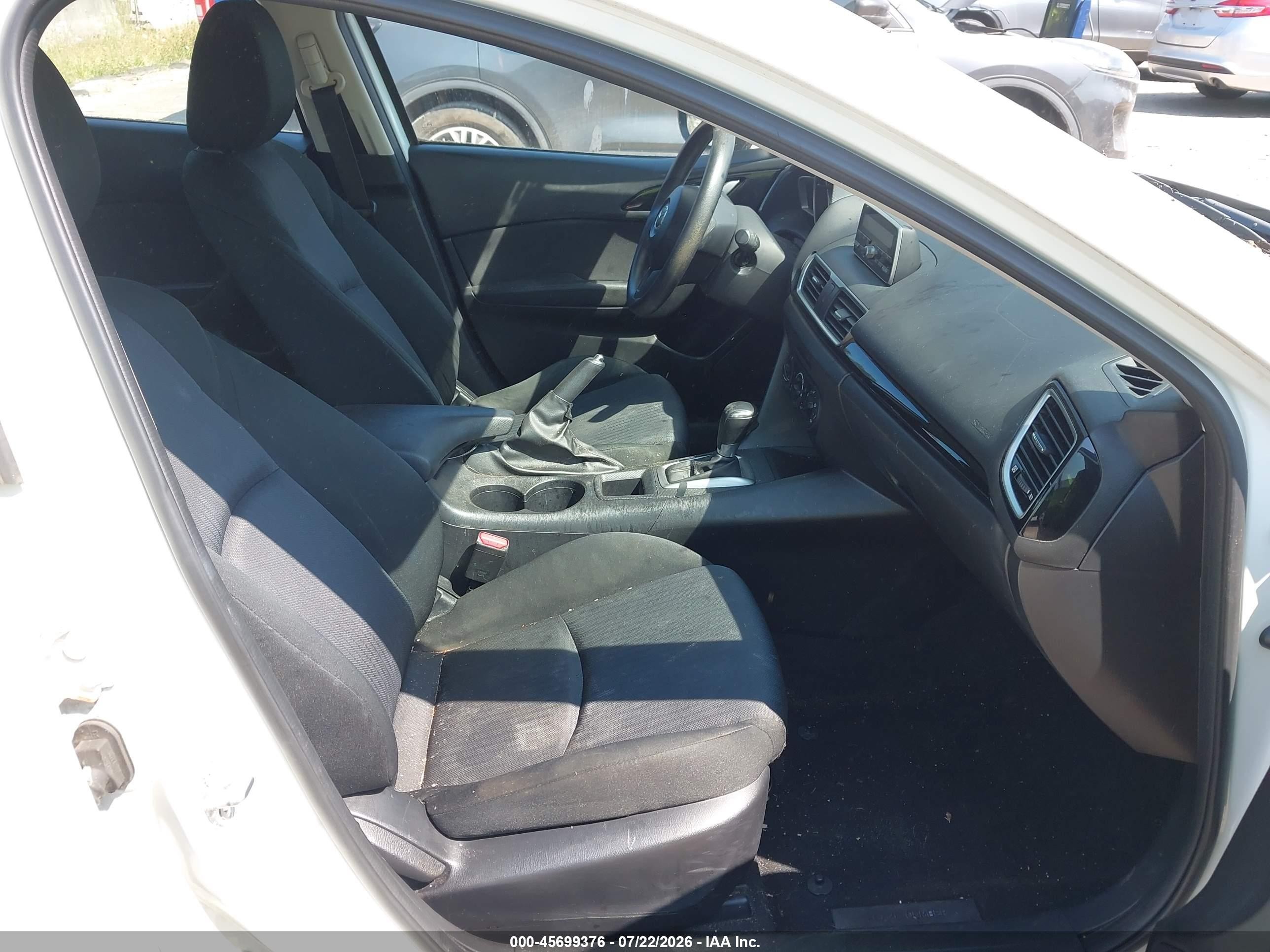 2014 Mazda Mazda3 I Sport White vin: JM1BM1U7XE1146921