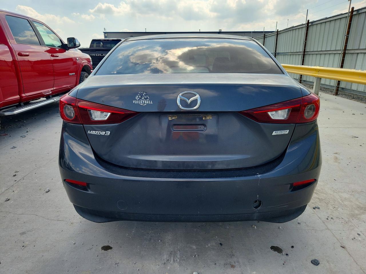 2014 Mazda 3 Sport Gray vin: JM1BM1U7XE1167378