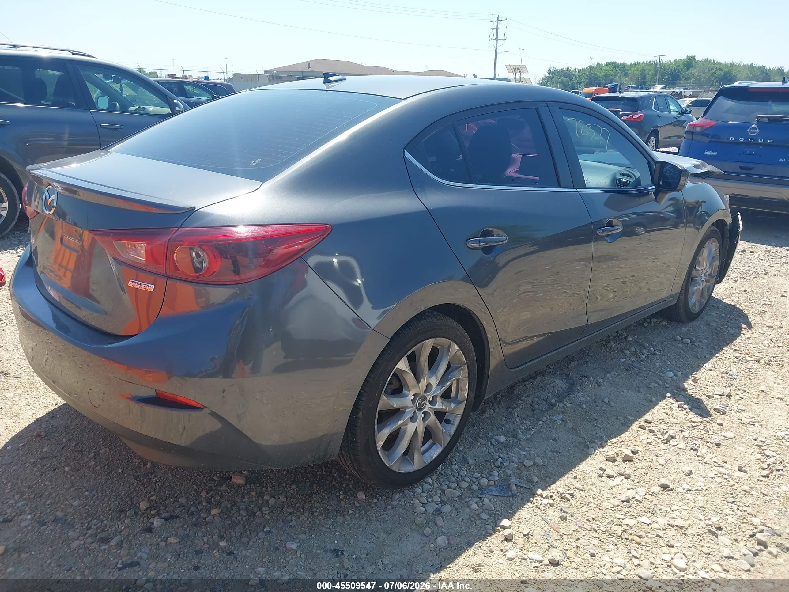 2014 Mazda Mazda3 S Touring Black vin: JM1BM1V33E1178377