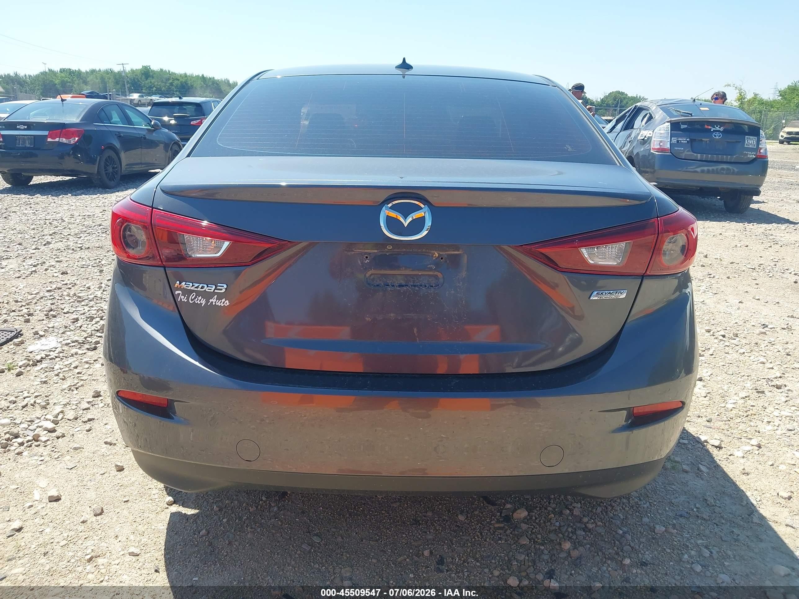 2014 Mazda Mazda3 S Touring Black vin: JM1BM1V33E1178377