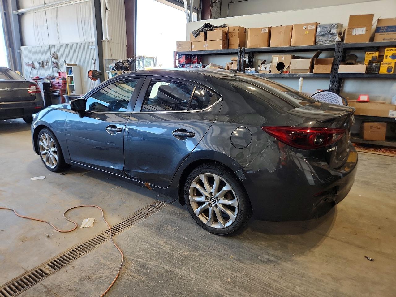 2014 Mazda 3 Touring Gray vin: JM1BM1V38E1160456