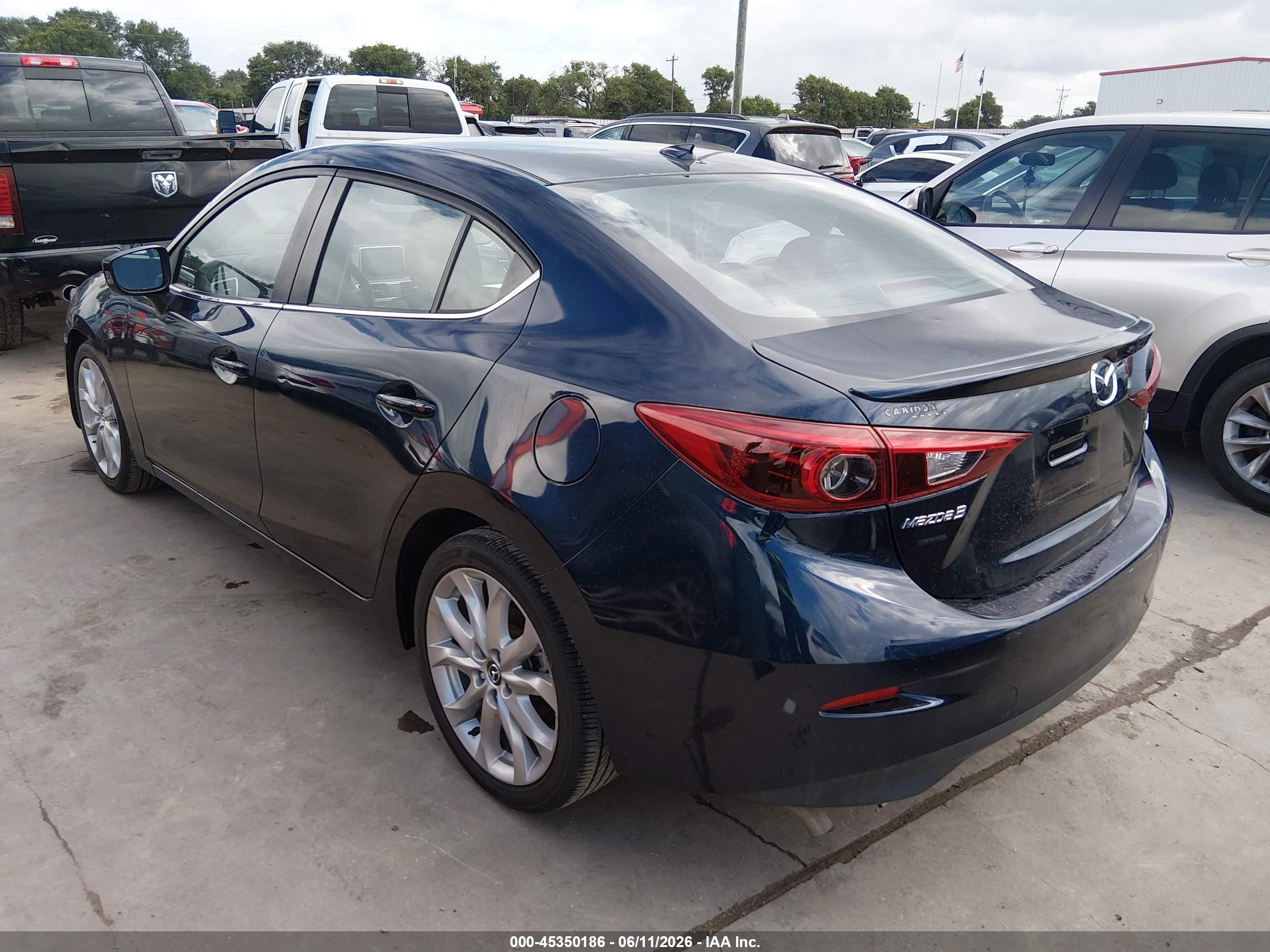 2014 Mazda Mazda3 S Touring Синий vin: JM1BM1V38E1168265