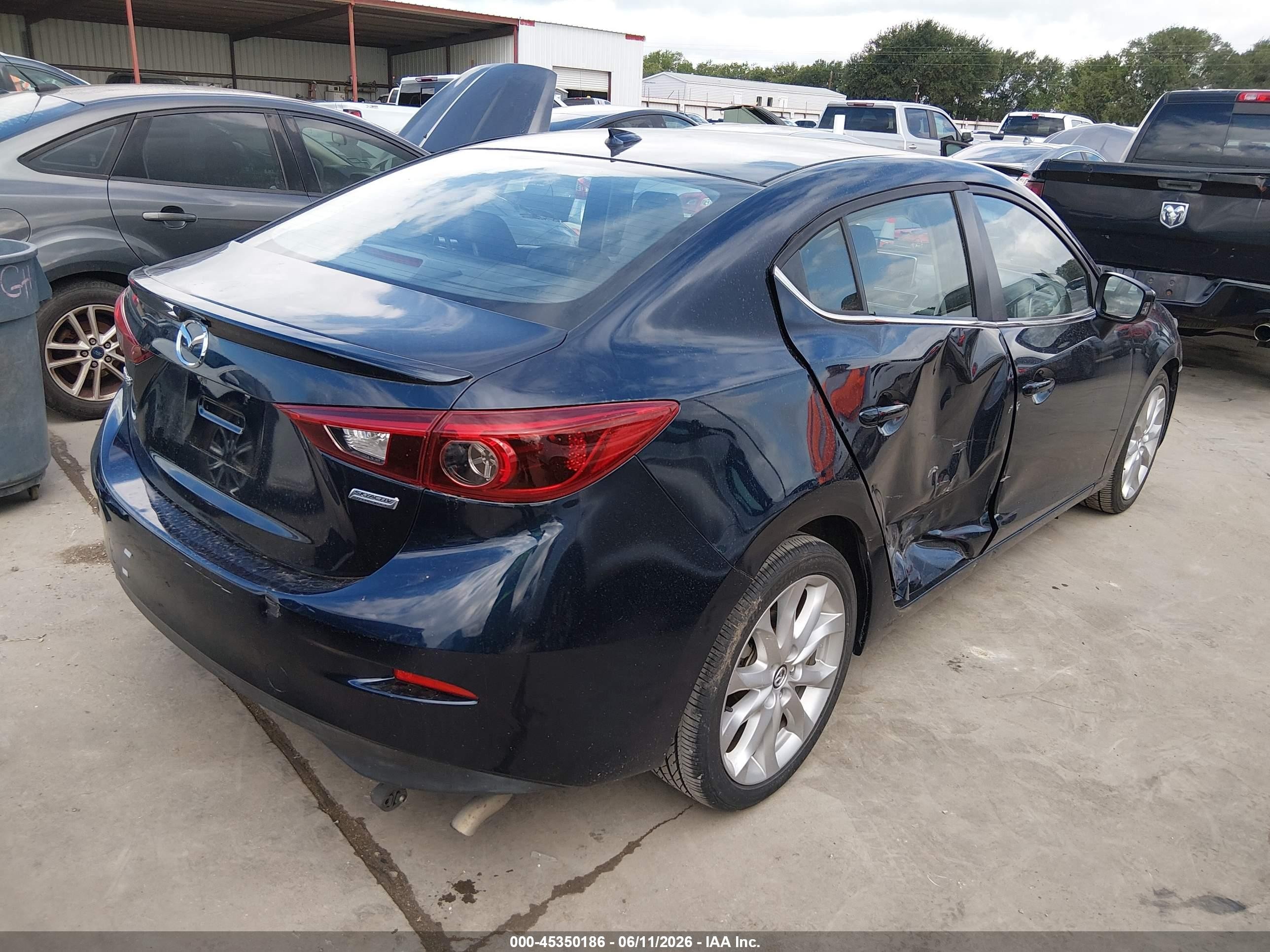 2014 Mazda Mazda3 S Touring Синий vin: JM1BM1V38E1168265