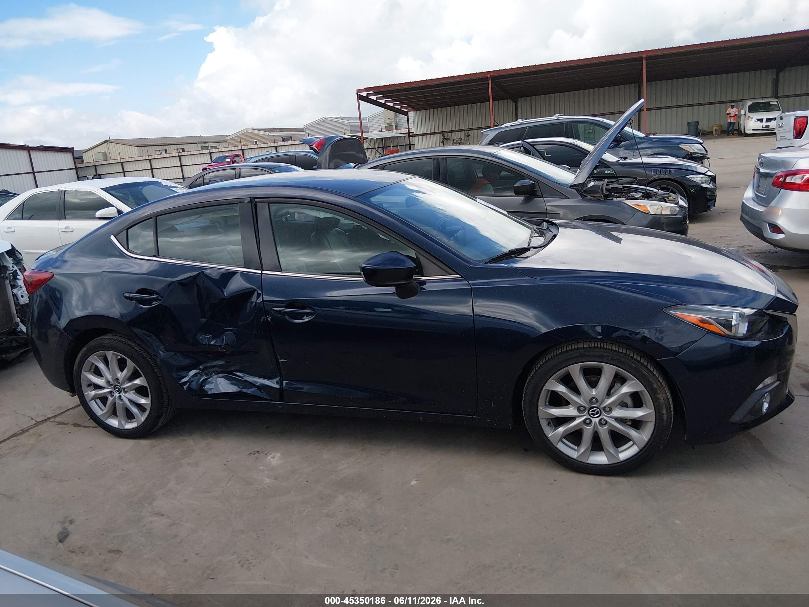 2014 Mazda Mazda3 S Touring Синий vin: JM1BM1V38E1168265
