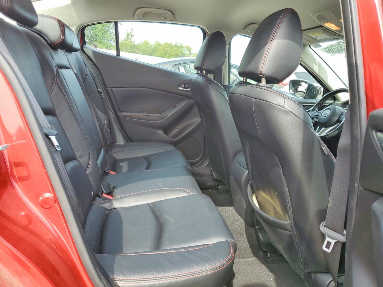 2014 Mazda 3 Touring Red vin: JM1BM1V38E1189360