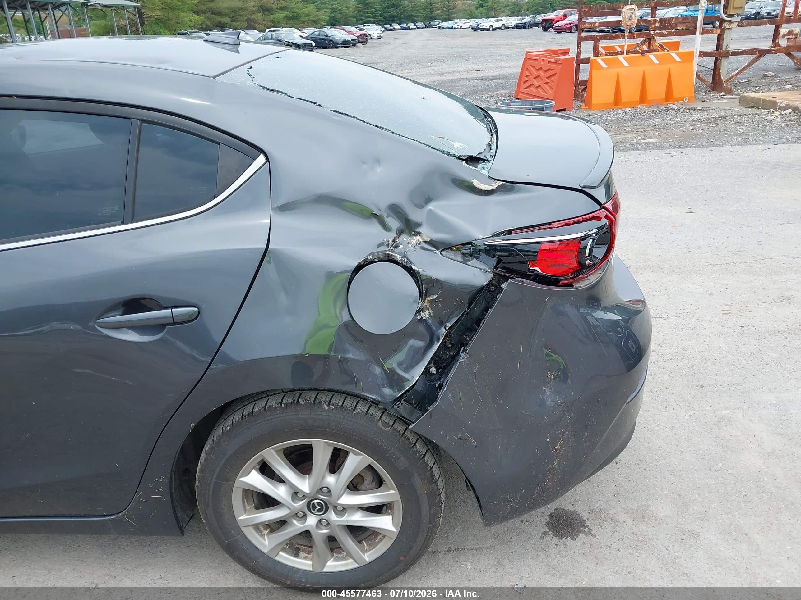 2015 Mazda Mazda3 I Touring Black vin: JM1BM1V70F1263973
