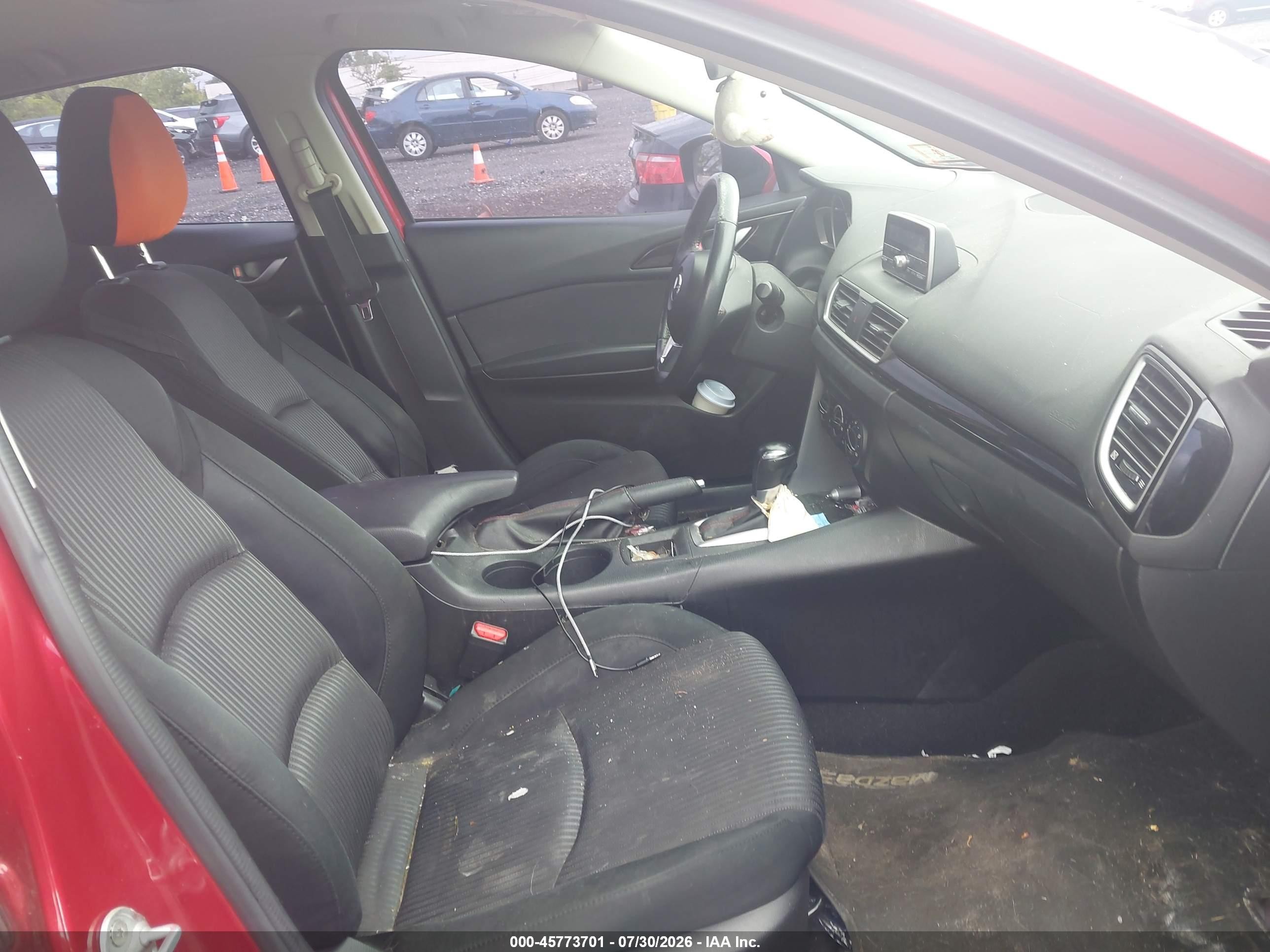 2014 Mazda Mazda3 I Touring Красный vin: JM1BM1V71E1138298