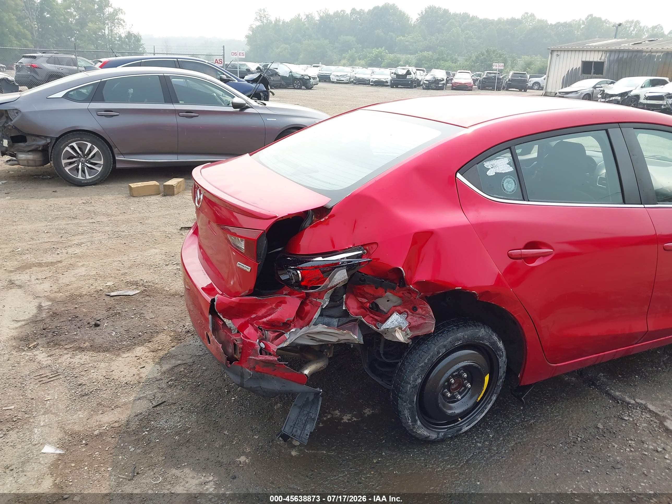 2014 Mazda Mazda3 I Touring Красный vin: JM1BM1V71E1144313