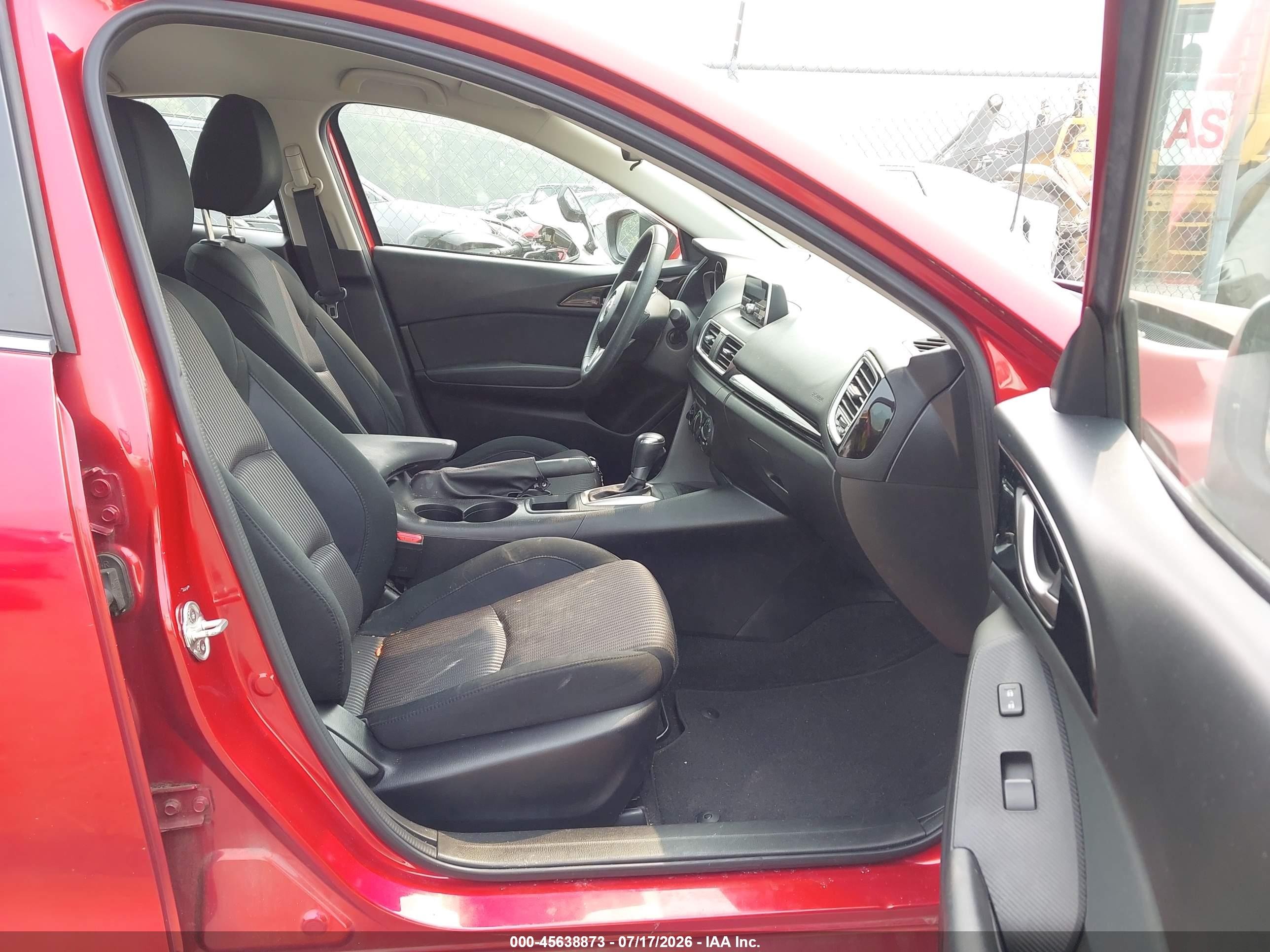 2014 Mazda Mazda3 I Touring Красный vin: JM1BM1V71E1144313