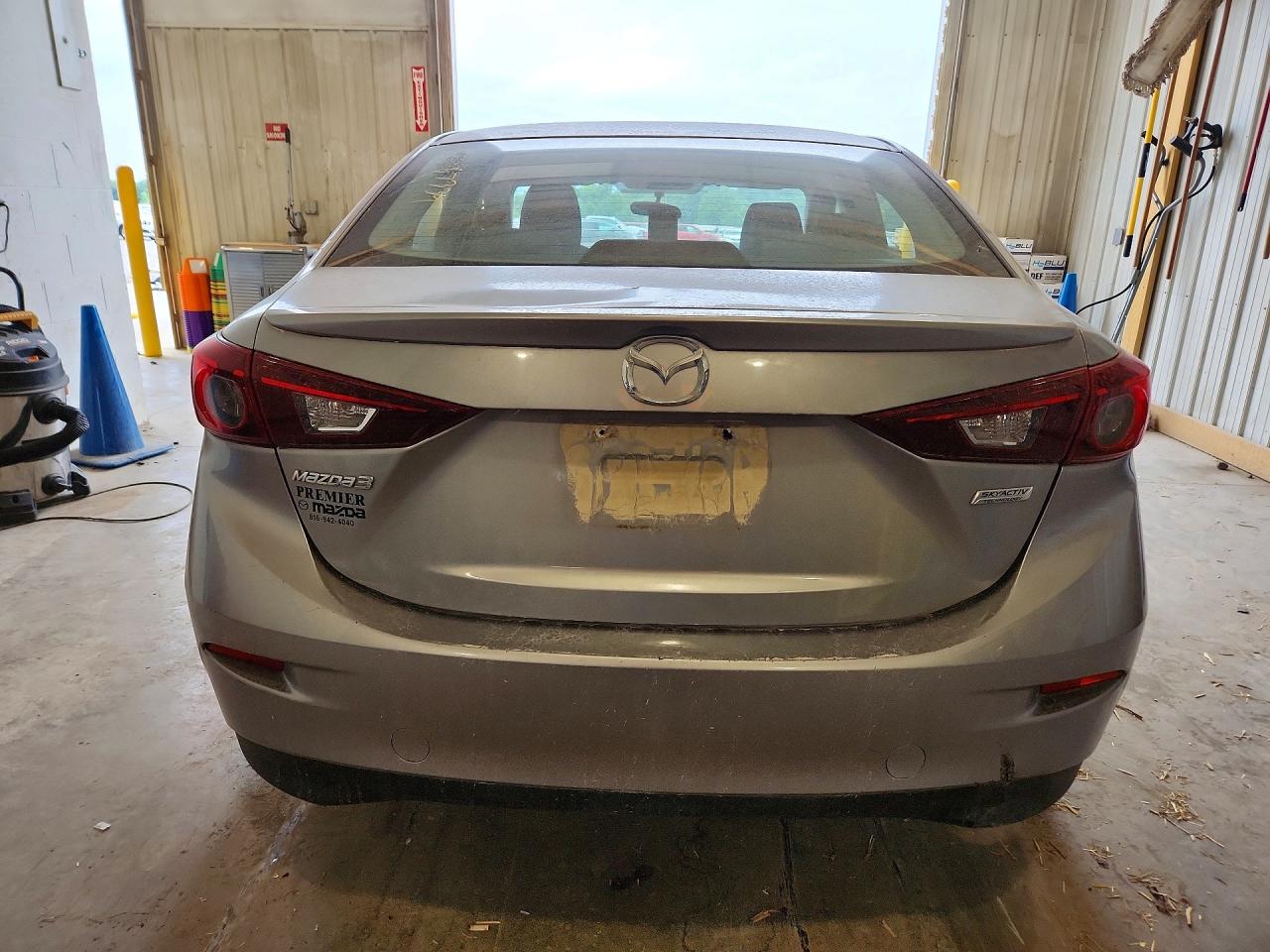 2014 Mazda 3 Touring Gray vin: JM1BM1V71E1151875