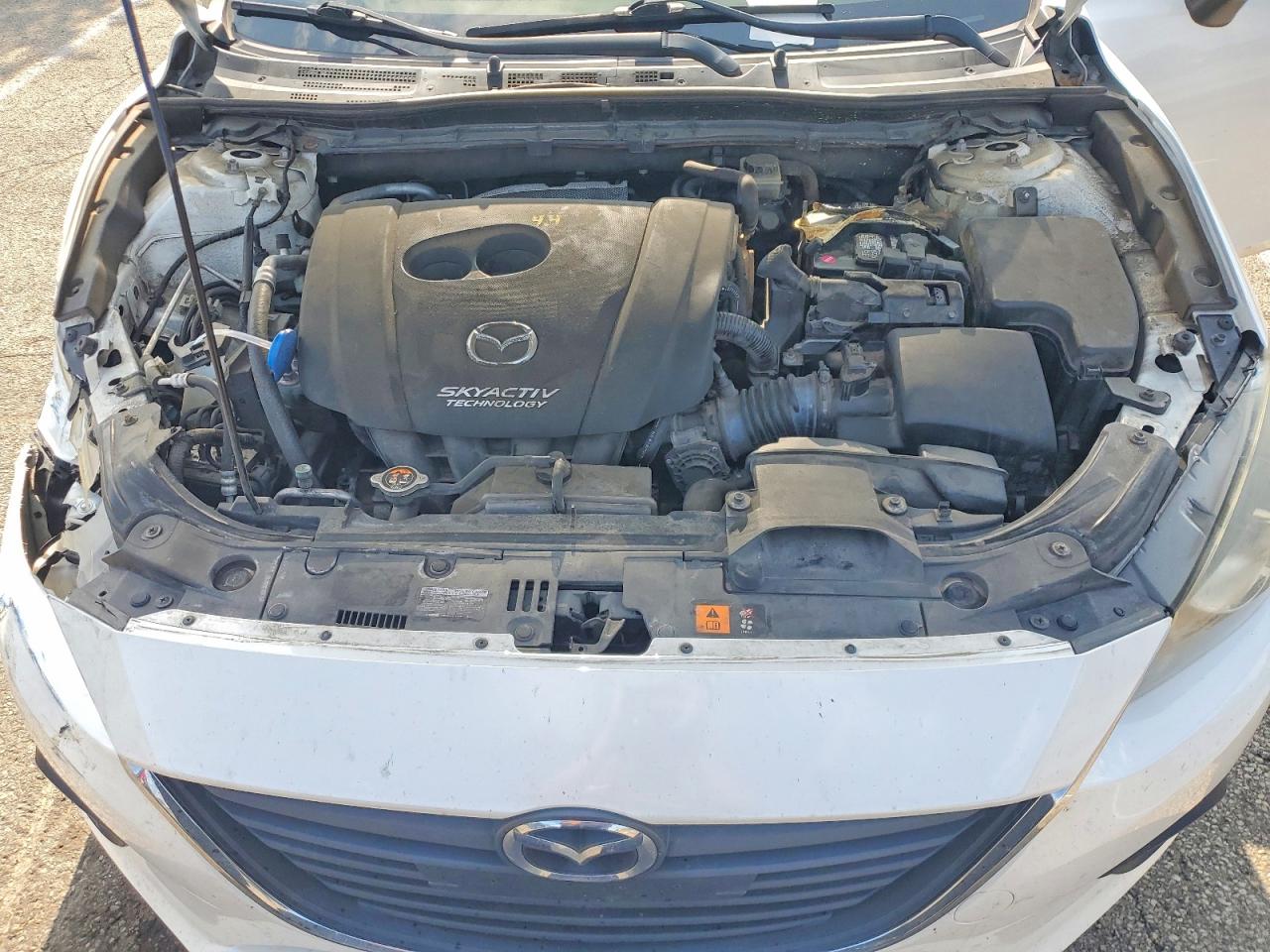 2014 Mazda 3 Touring White vin: JM1BM1V71E1180633