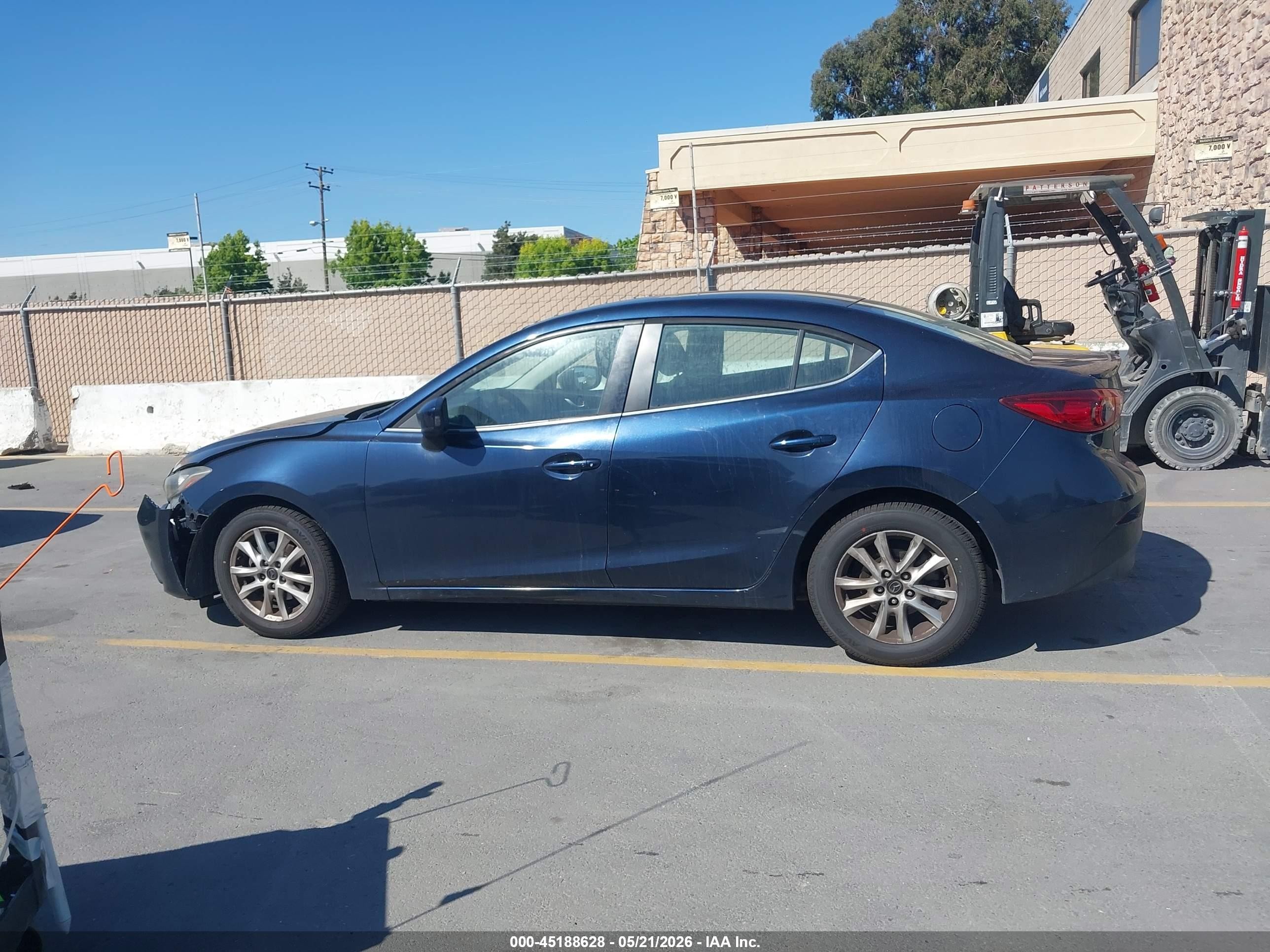 2014 Mazda Mazda3 I Touring Blue vin: JM1BM1V71E1211797