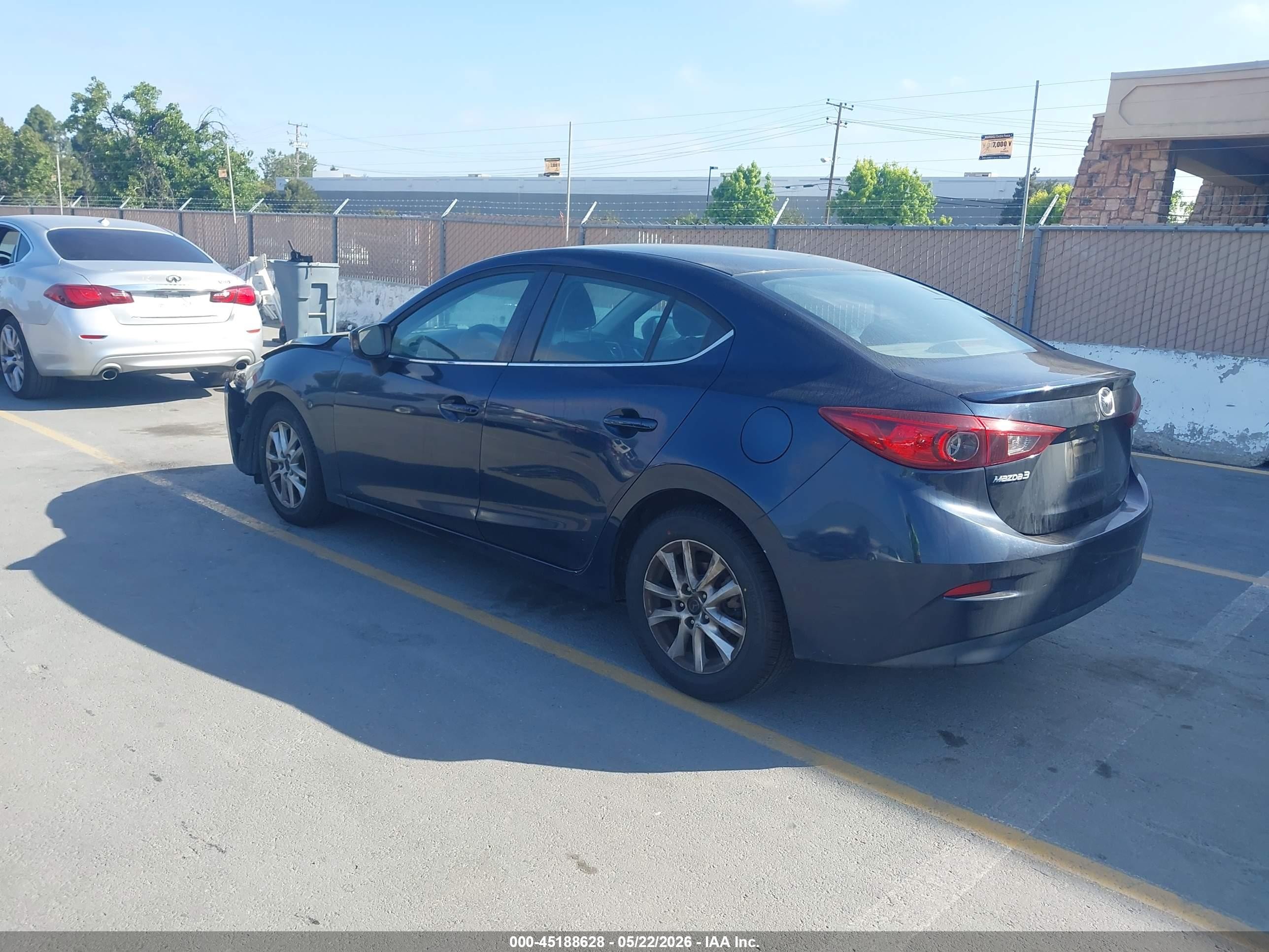 2014 Mazda Mazda3 I Touring Blue vin: JM1BM1V71E1211797