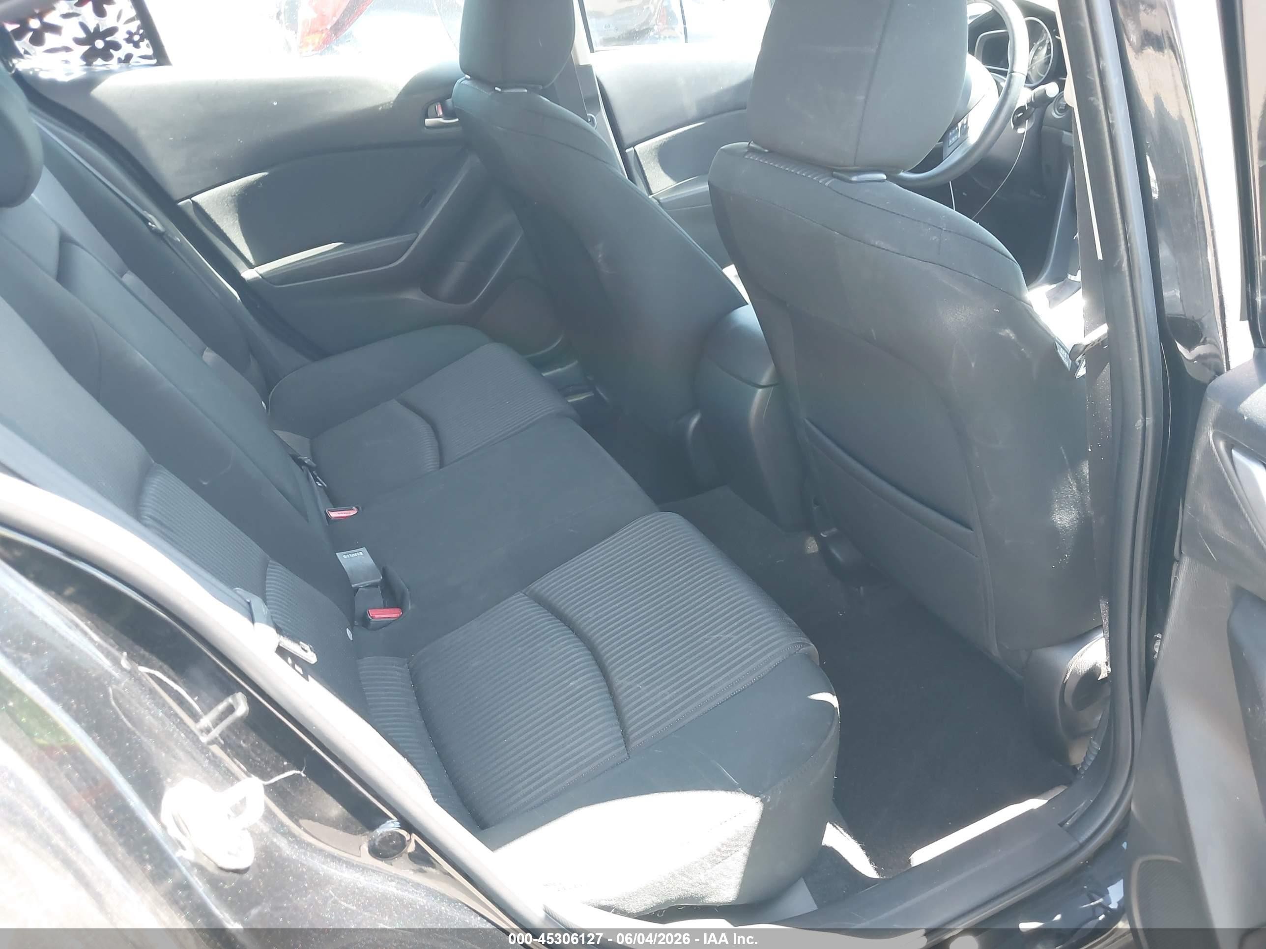 2015 Mazda Mazda3 I Touring Black vin: JM1BM1V71F1230660