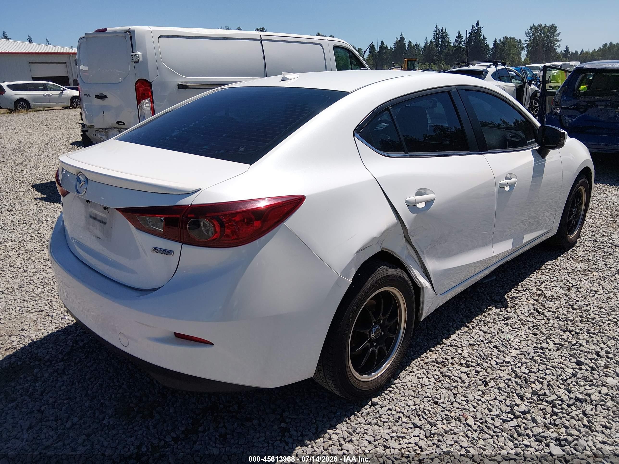 2015 Mazda Mazda3 I Touring White vin: JM1BM1V71F1233350