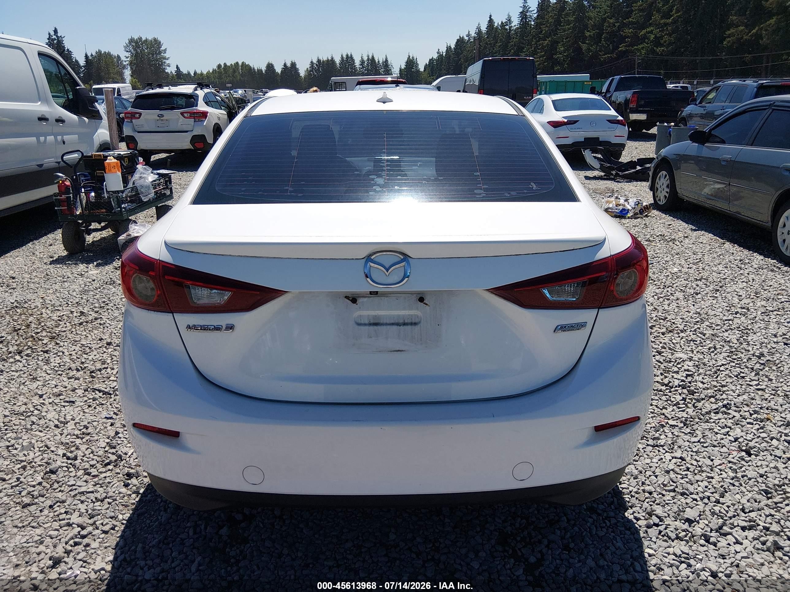 2015 Mazda Mazda3 I Touring White vin: JM1BM1V71F1233350