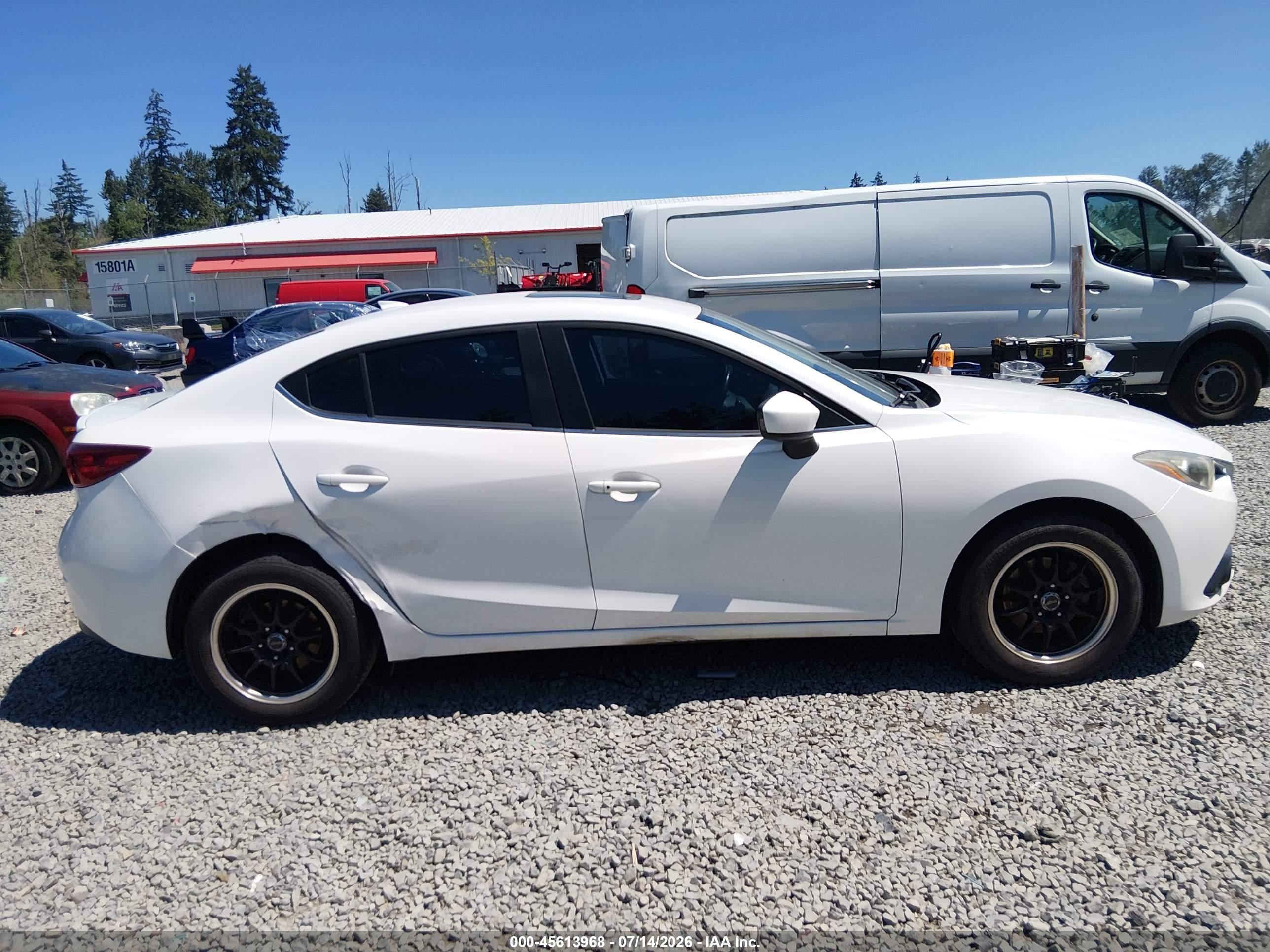 2015 Mazda Mazda3 I Touring White vin: JM1BM1V71F1233350