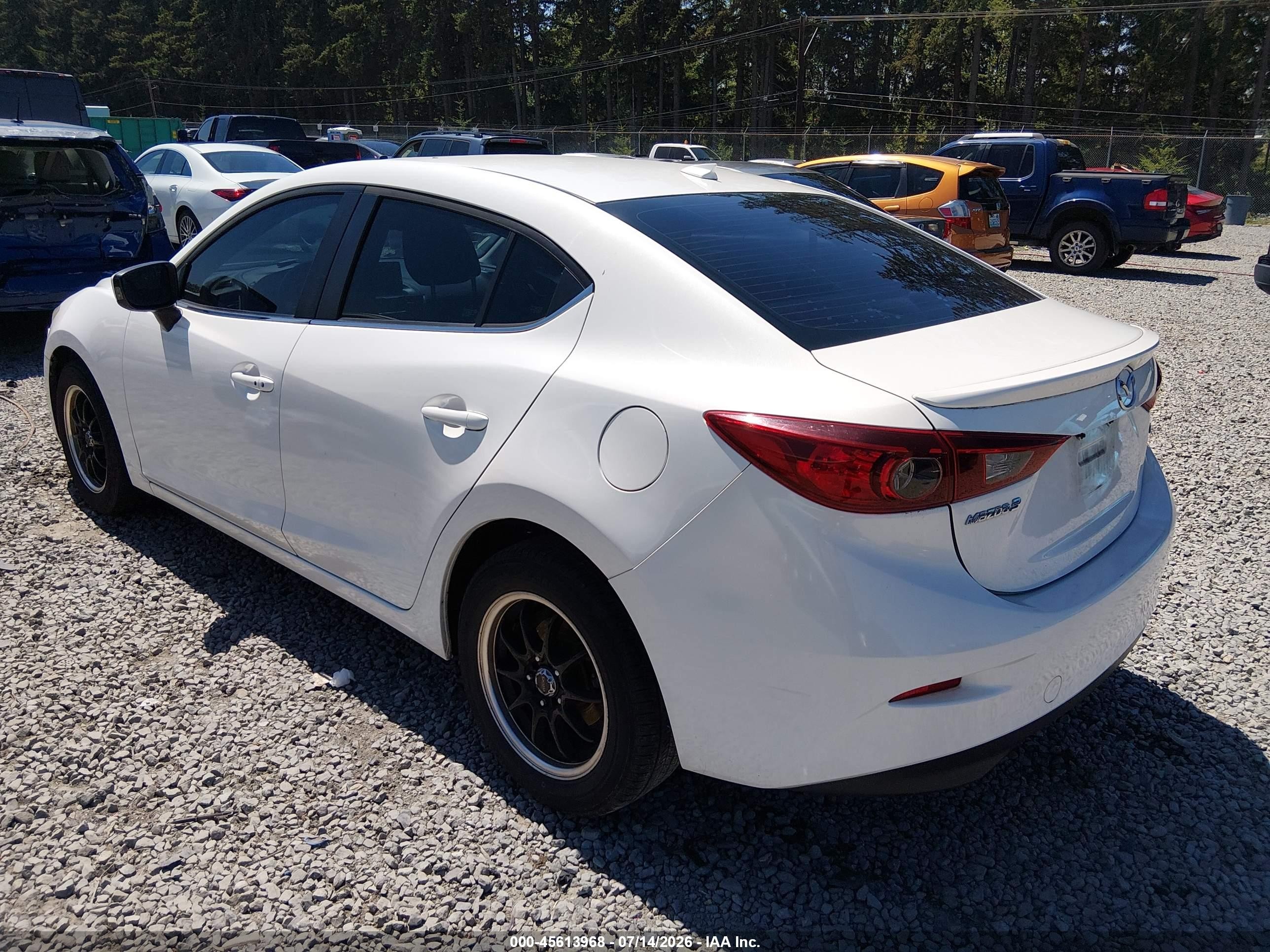 2015 Mazda Mazda3 I Touring White vin: JM1BM1V71F1233350