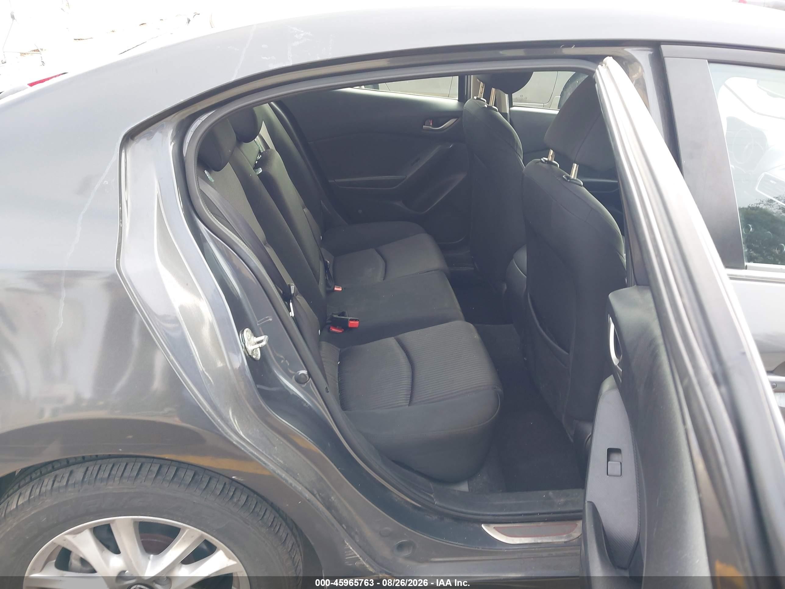2015 Mazda Mazda3 I Touring Серый vin: JM1BM1V71F1258443