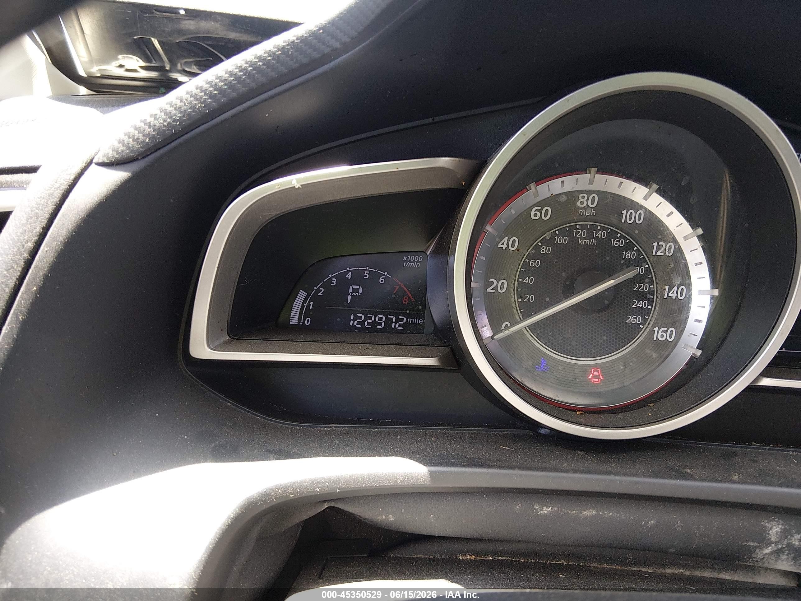 2014 Mazda Mazda3 I Touring Silver vin: JM1BM1V72E1114561