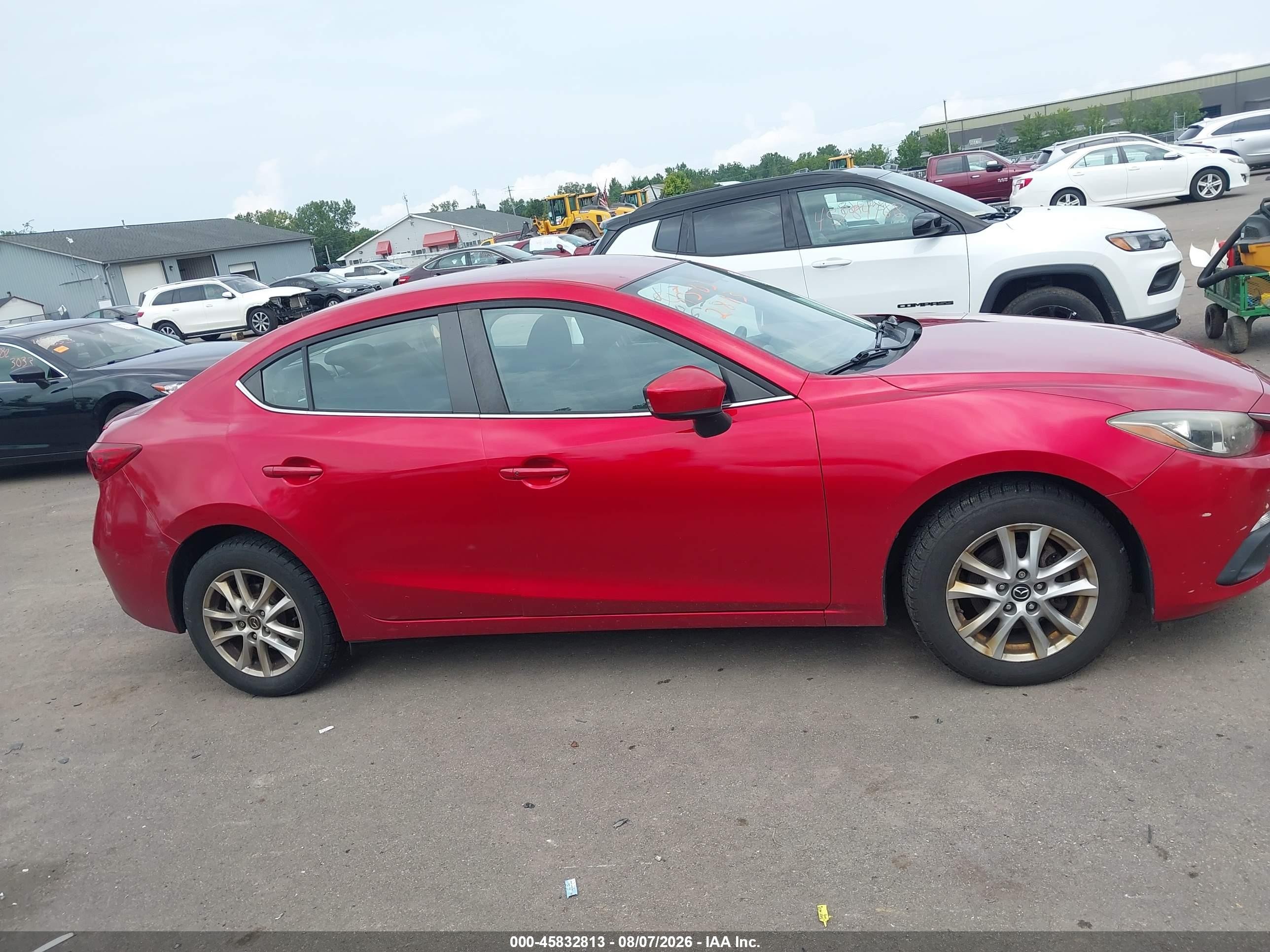 2014 Mazda Mazda3 I Touring Red vin: JM1BM1V72E1141579