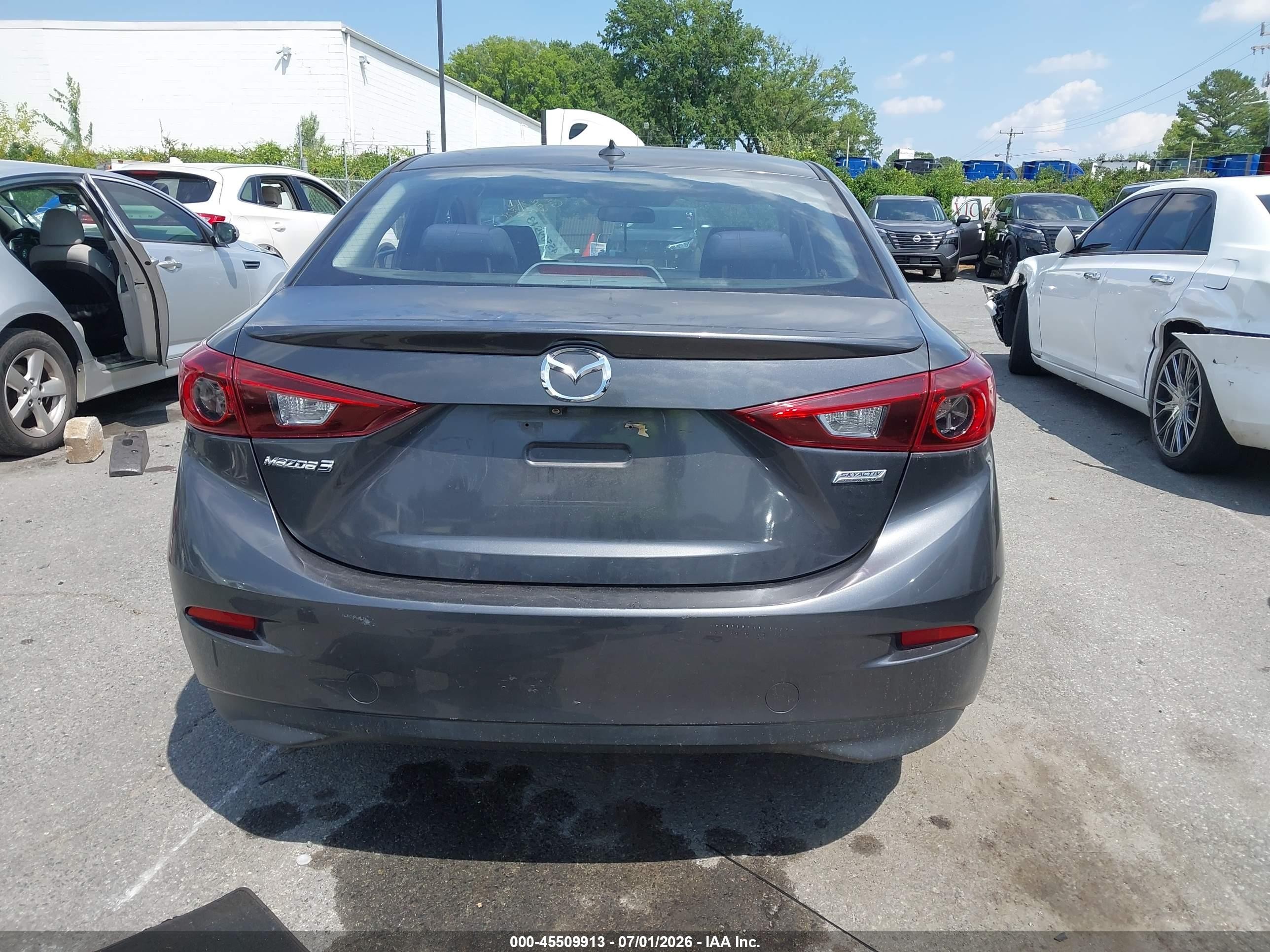 2015 Mazda Mazda3 I Touring Gray vin: JM1BM1V72F1247922