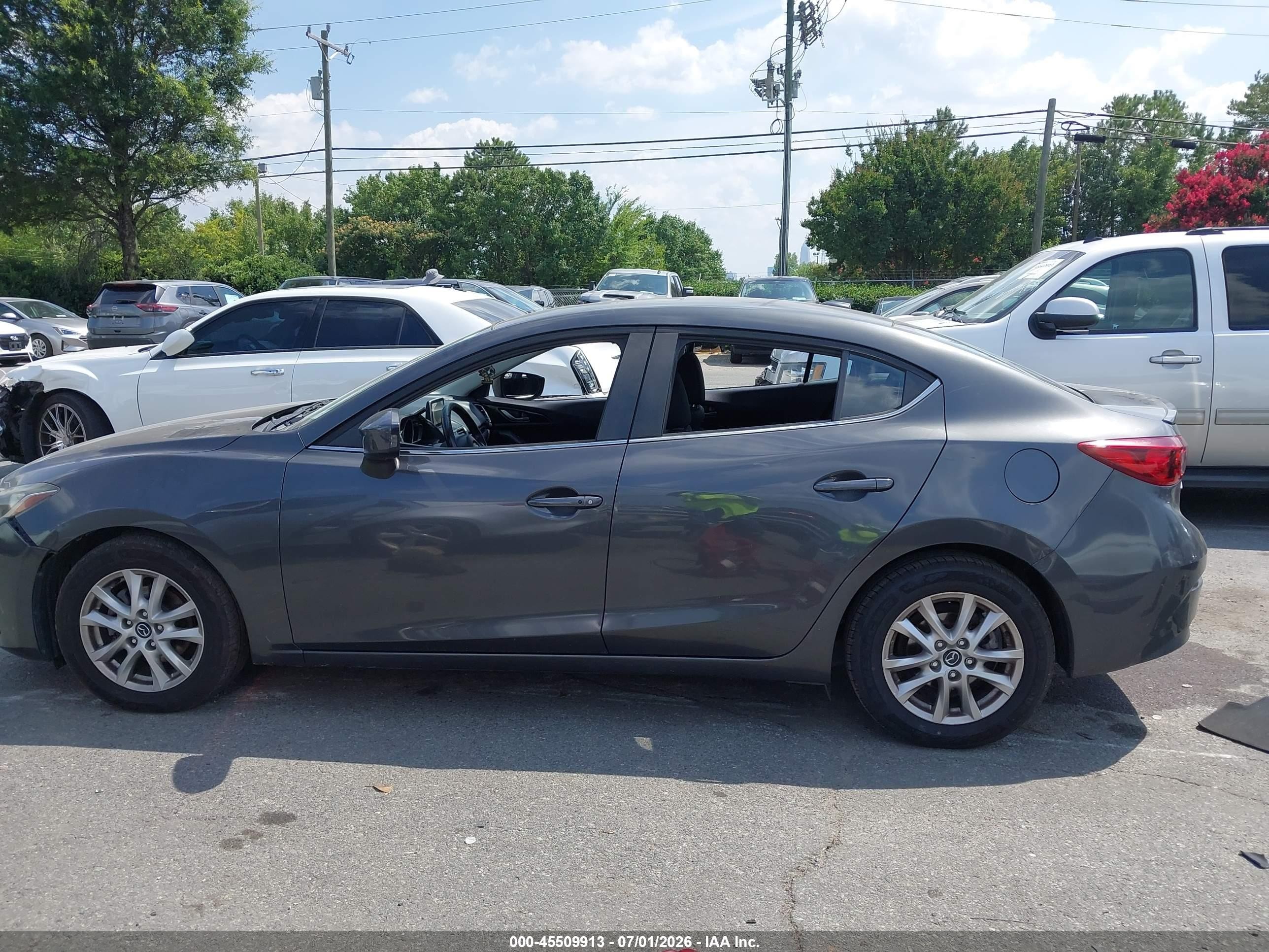 2015 Mazda Mazda3 I Touring Gray vin: JM1BM1V72F1247922
