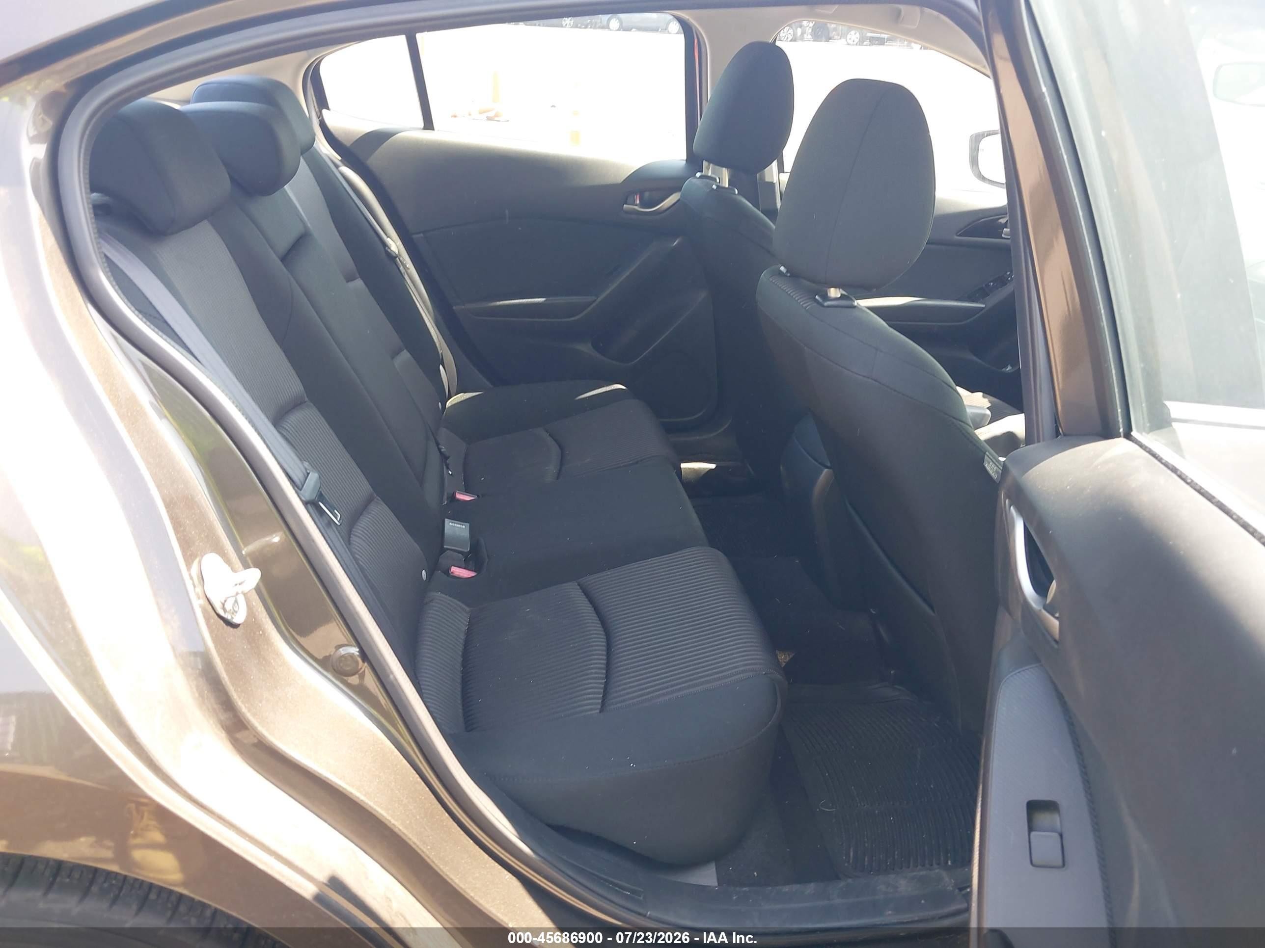 2015 Mazda Mazda3 I Touring Gray vin: JM1BM1V72F1249377