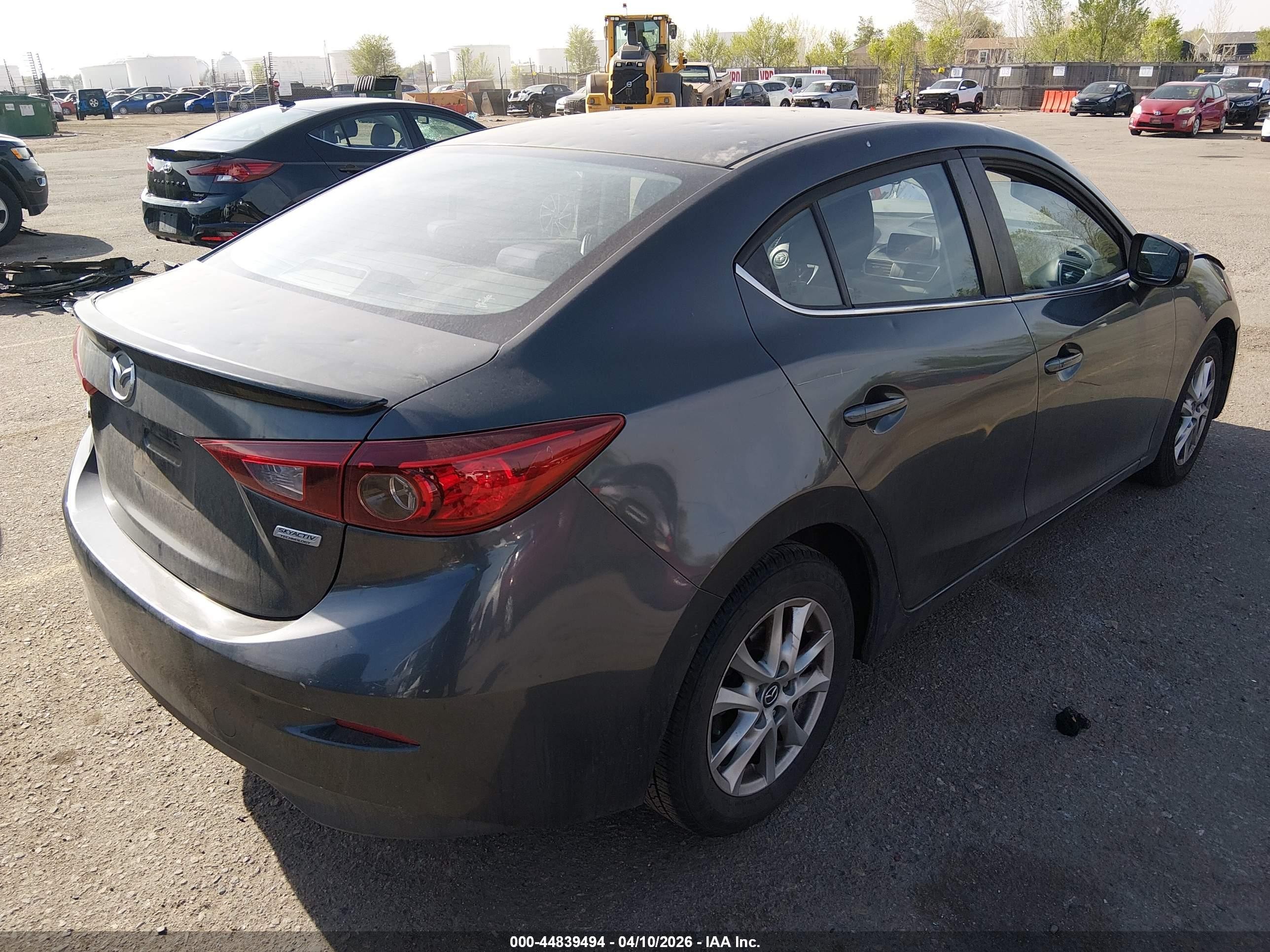 2014 Mazda Mazda3 I Touring Silver vin: JM1BM1V73E1111149