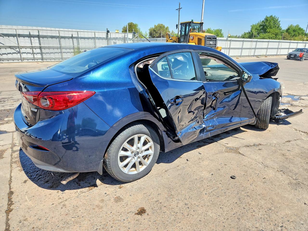 2014 Mazda 3 Touring Blue vin: JM1BM1V73E1125987