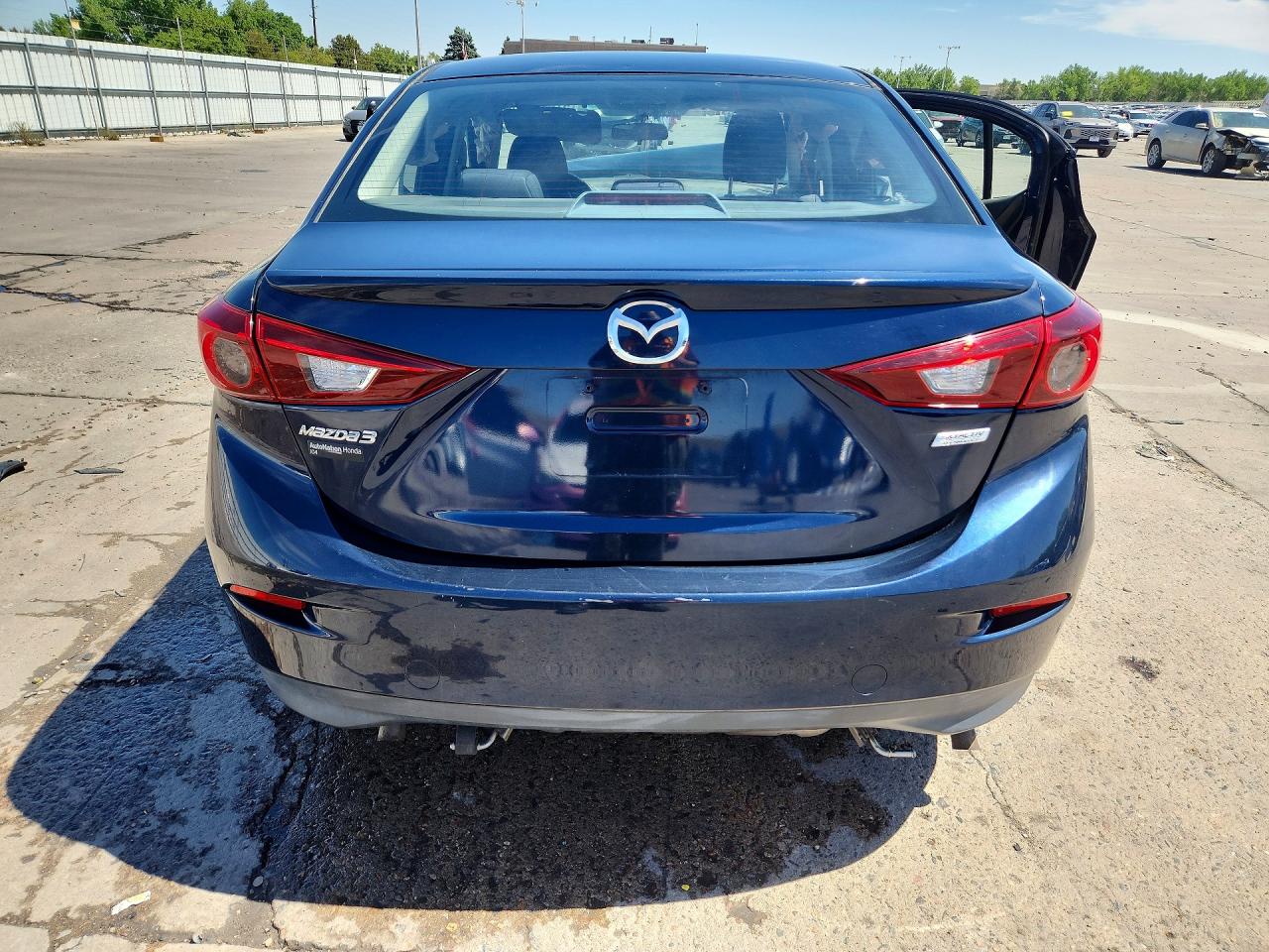 2014 Mazda 3 Touring Blue vin: JM1BM1V73E1125987