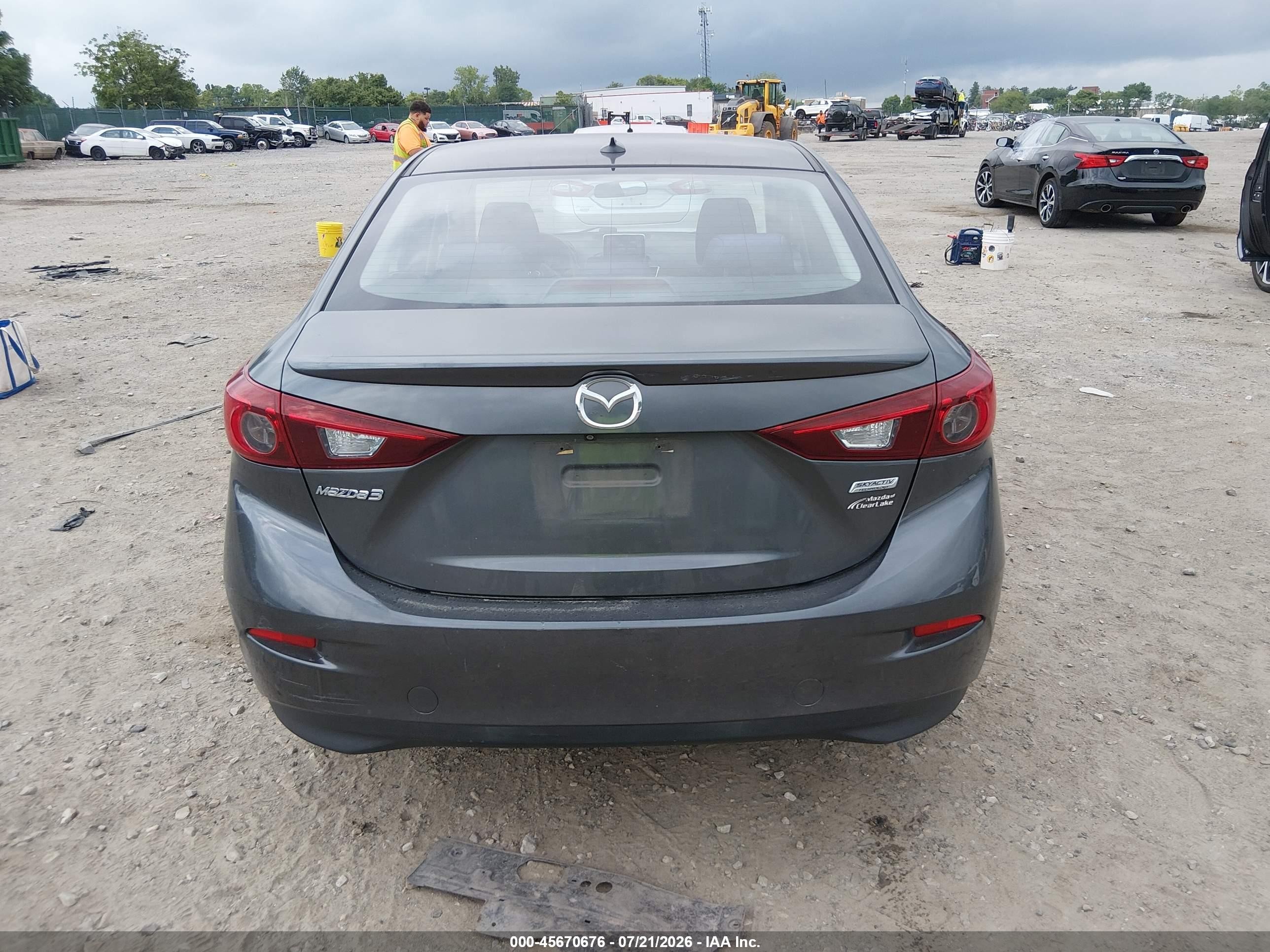 2014 Mazda Mazda3 I Touring Gray vin: JM1BM1V74E1149263